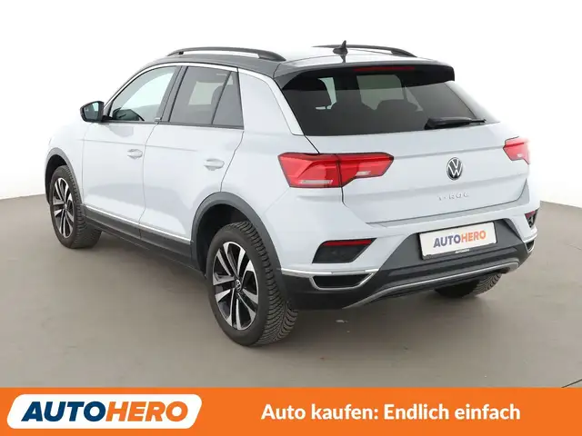 Volkswagen T-Roc view 4