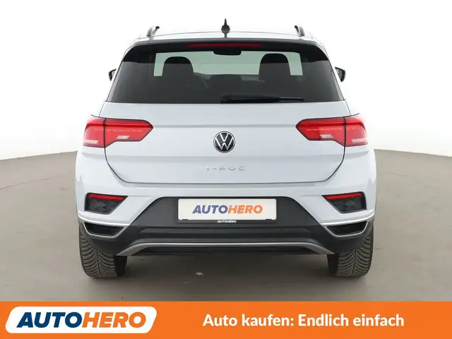 Volkswagen T-Roc view 5