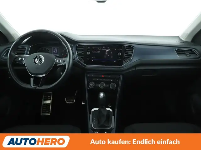 Volkswagen T-Roc view 12