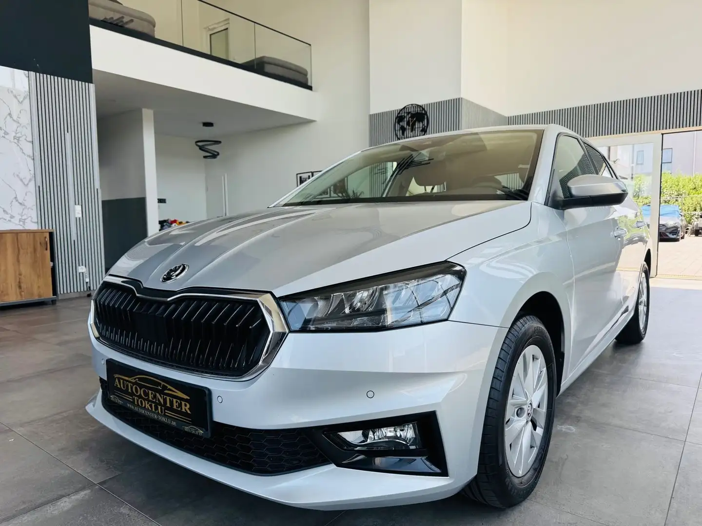 Skoda Fabia Selection 1.0 MPI Kamera LED Argent - 1