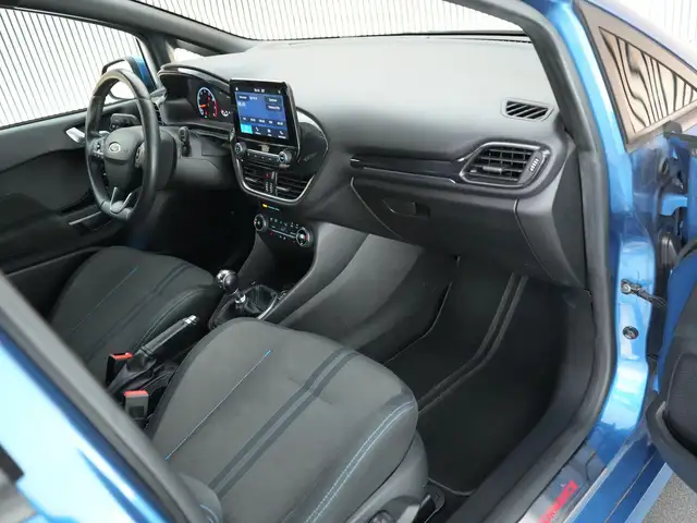 Ford Fiesta view 5