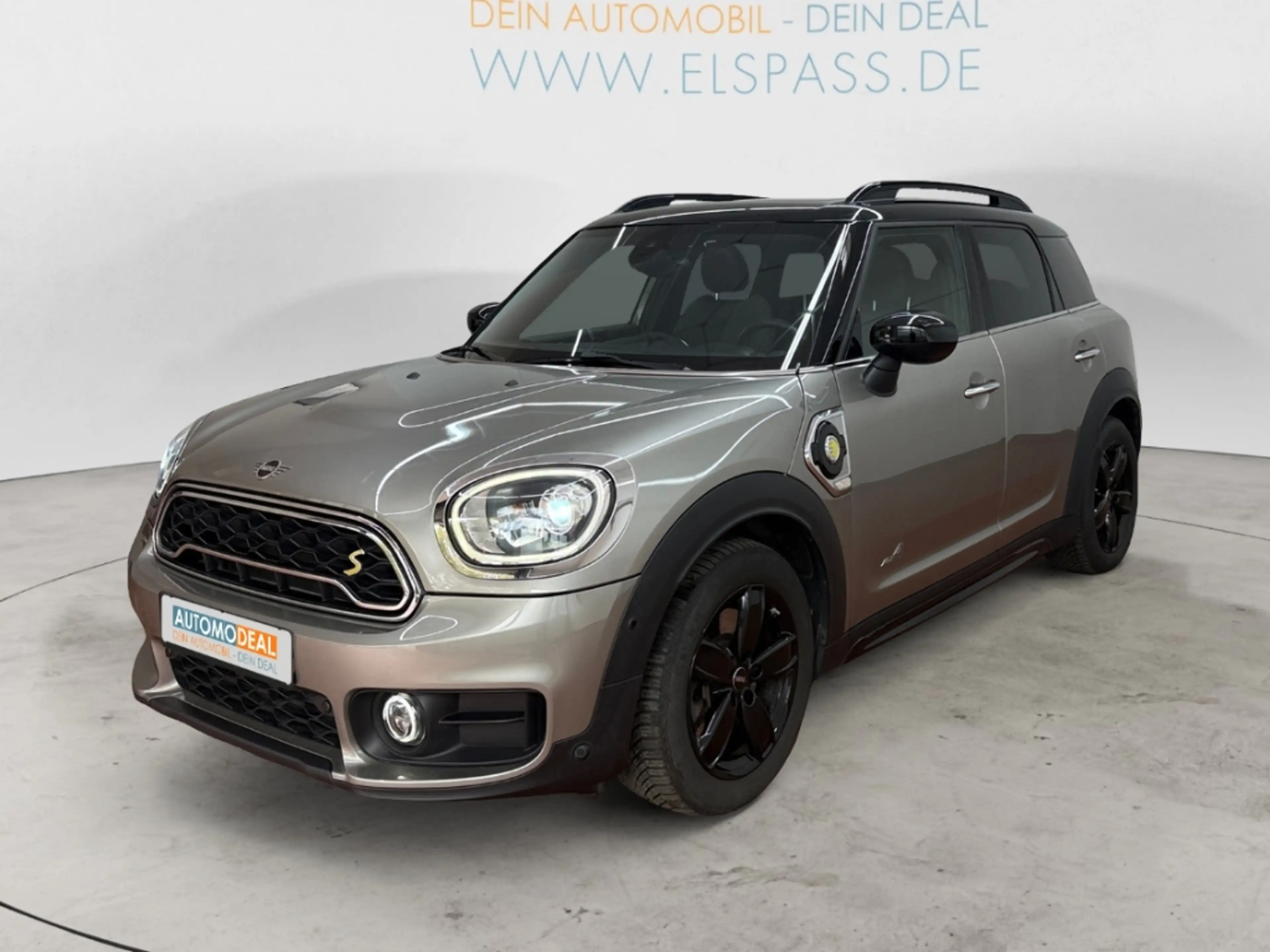 MINI Cooper SE Countryman PHEV AUTOMATIK  ALLWETTER NAV LED PANODACH ACC SIT — photo 2