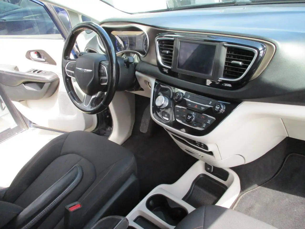 Chrysler Pacifica fotografie Chrysler Pacifica