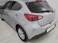 Mazda 2 1.5 90 CV Skyactiv-G Evolve Gris - thumbnail 4