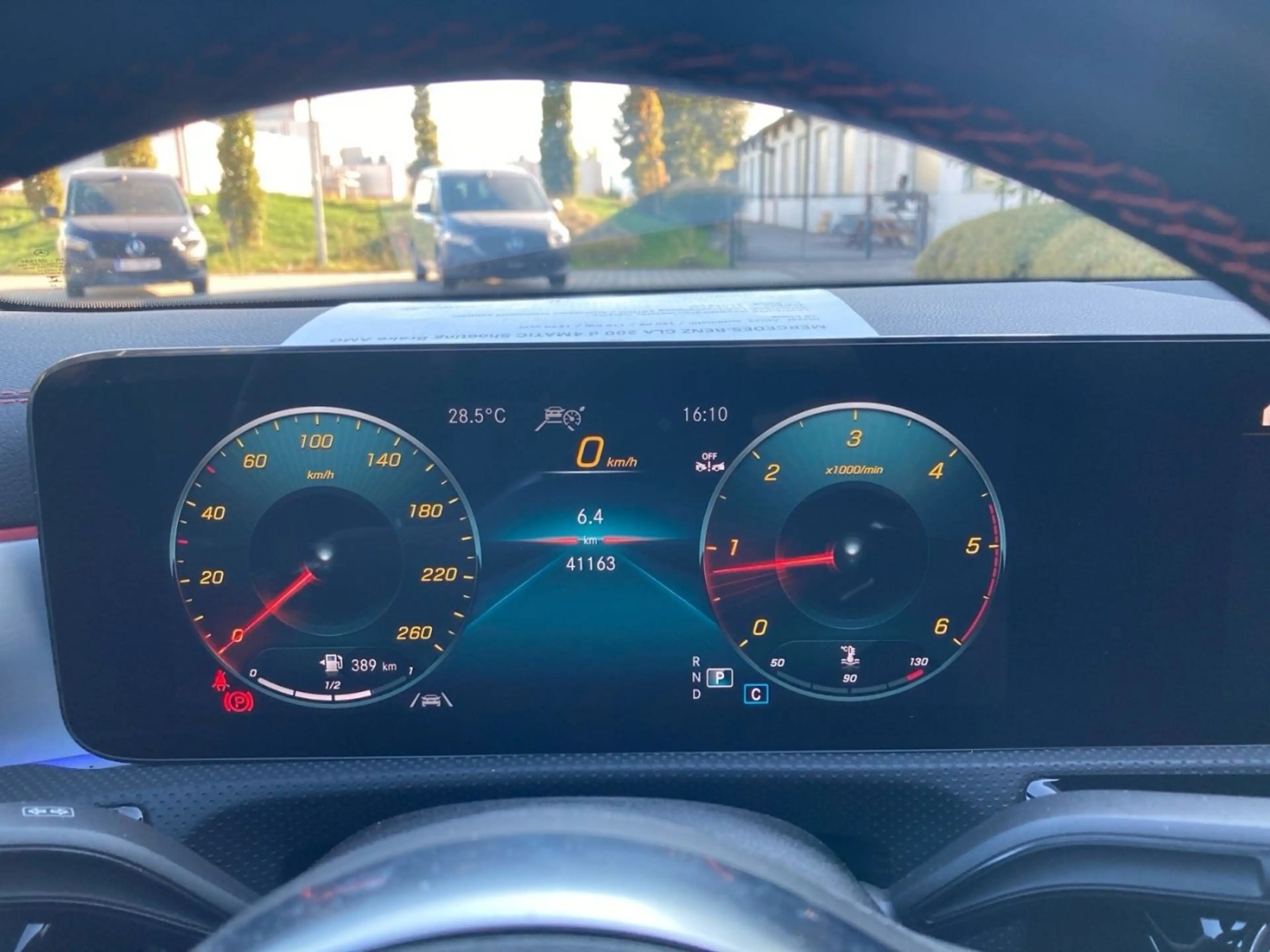Mercedes-Benz CLA 200 CLA 200 d 4MATIC Shooting Brake AMG Line Klima — photo 9