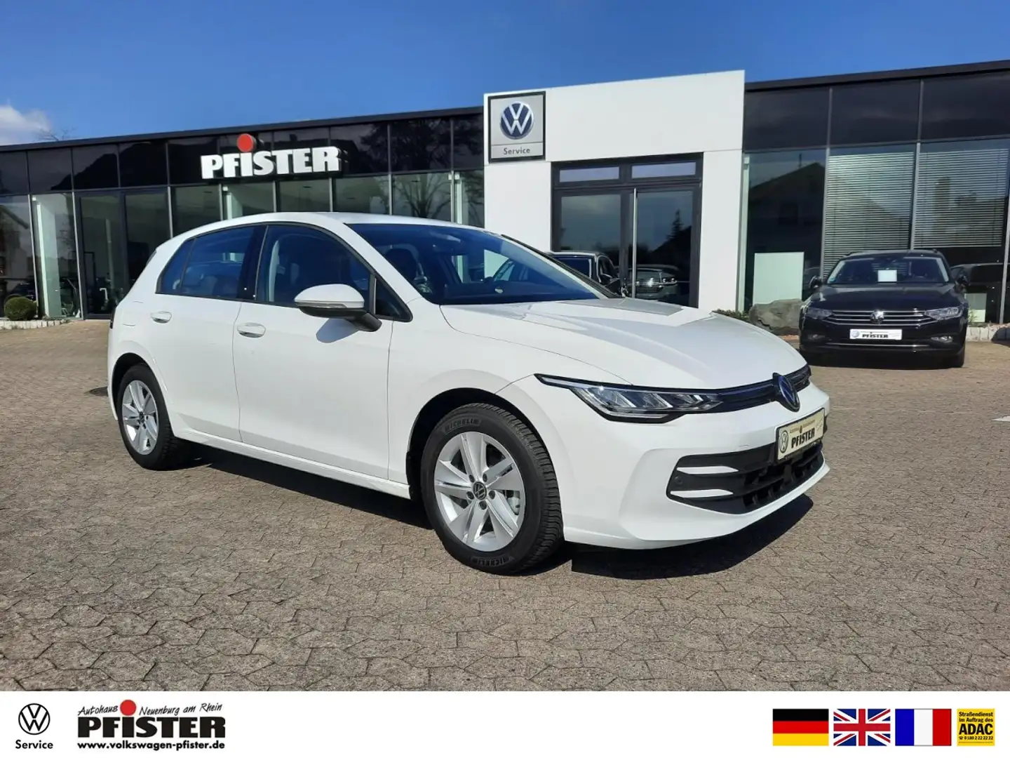 Volkswagen Golf VIII Lim. 1.5 TSI 85kW Life 5J.Garantie Klima Weiß - 1