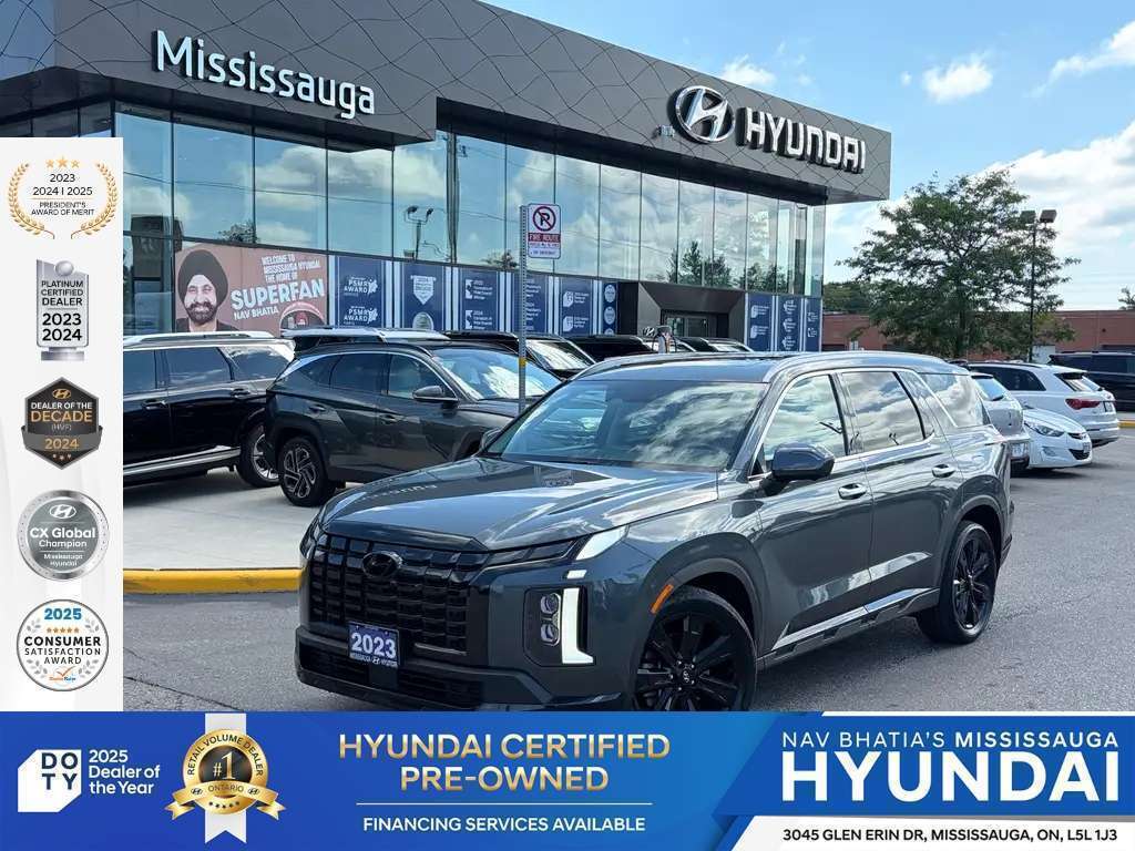 Gray 2023 Hyundai Palisade SUV / Crossover  Automatic