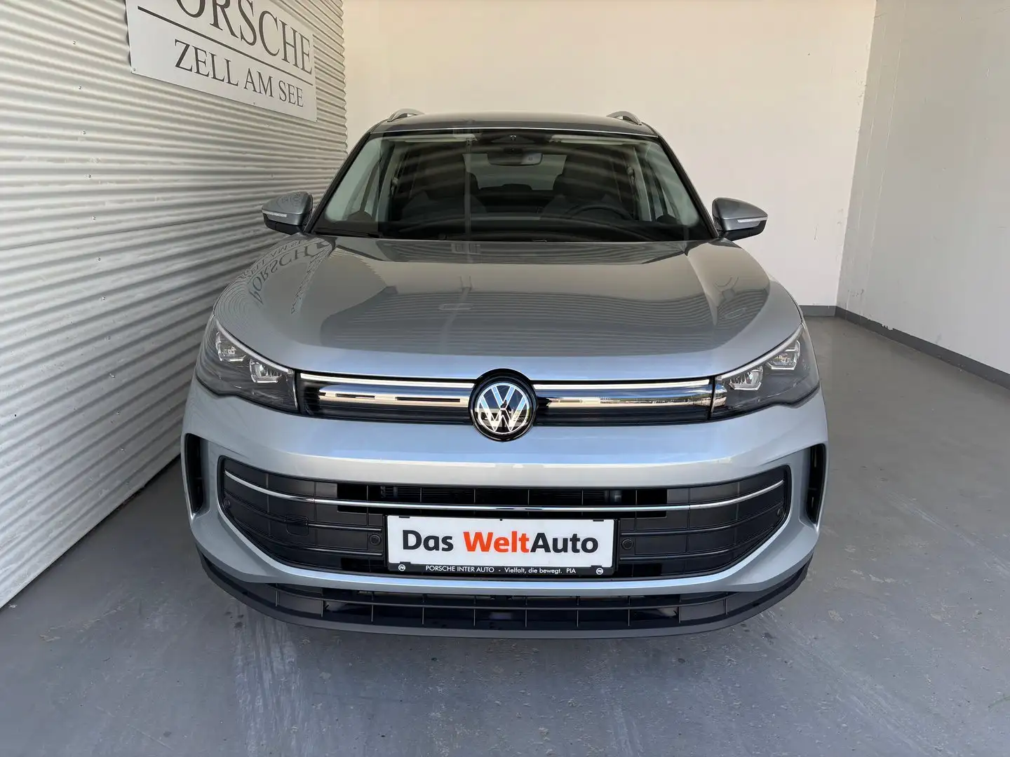 Volkswagen Tiguan Friends eTSI DSG Silber - 2