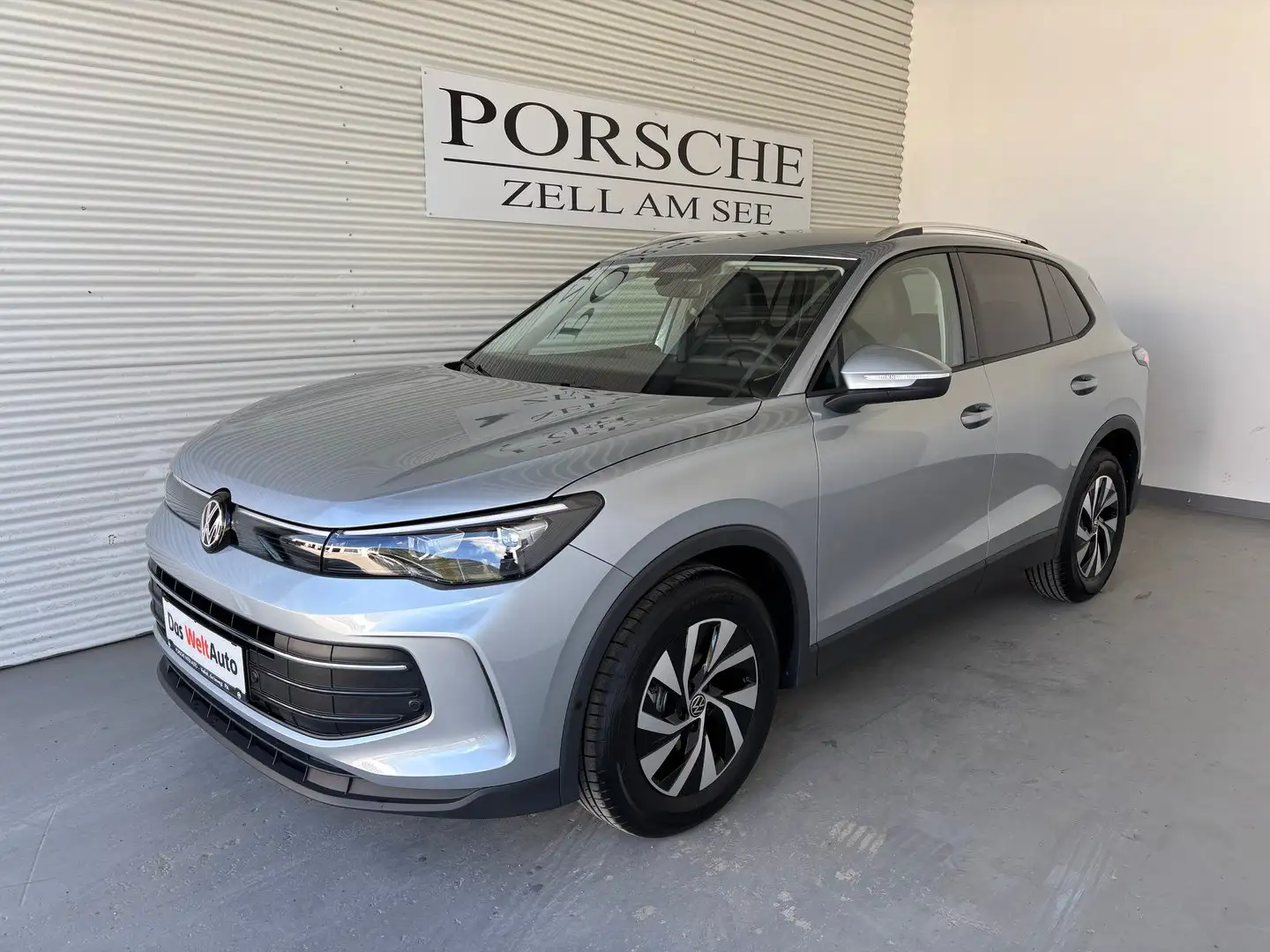 Volkswagen Tiguan Friends eTSI DSG Silber - 1