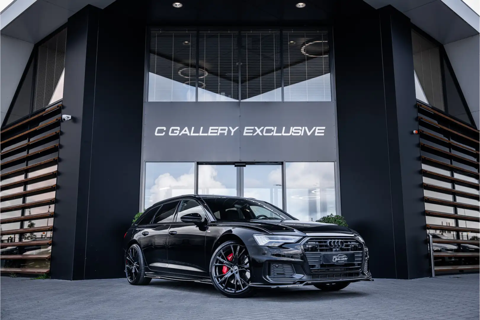 Audi A6 Avant 55 TFSI e quattro Competition - S6 Edition l Zwart - 1