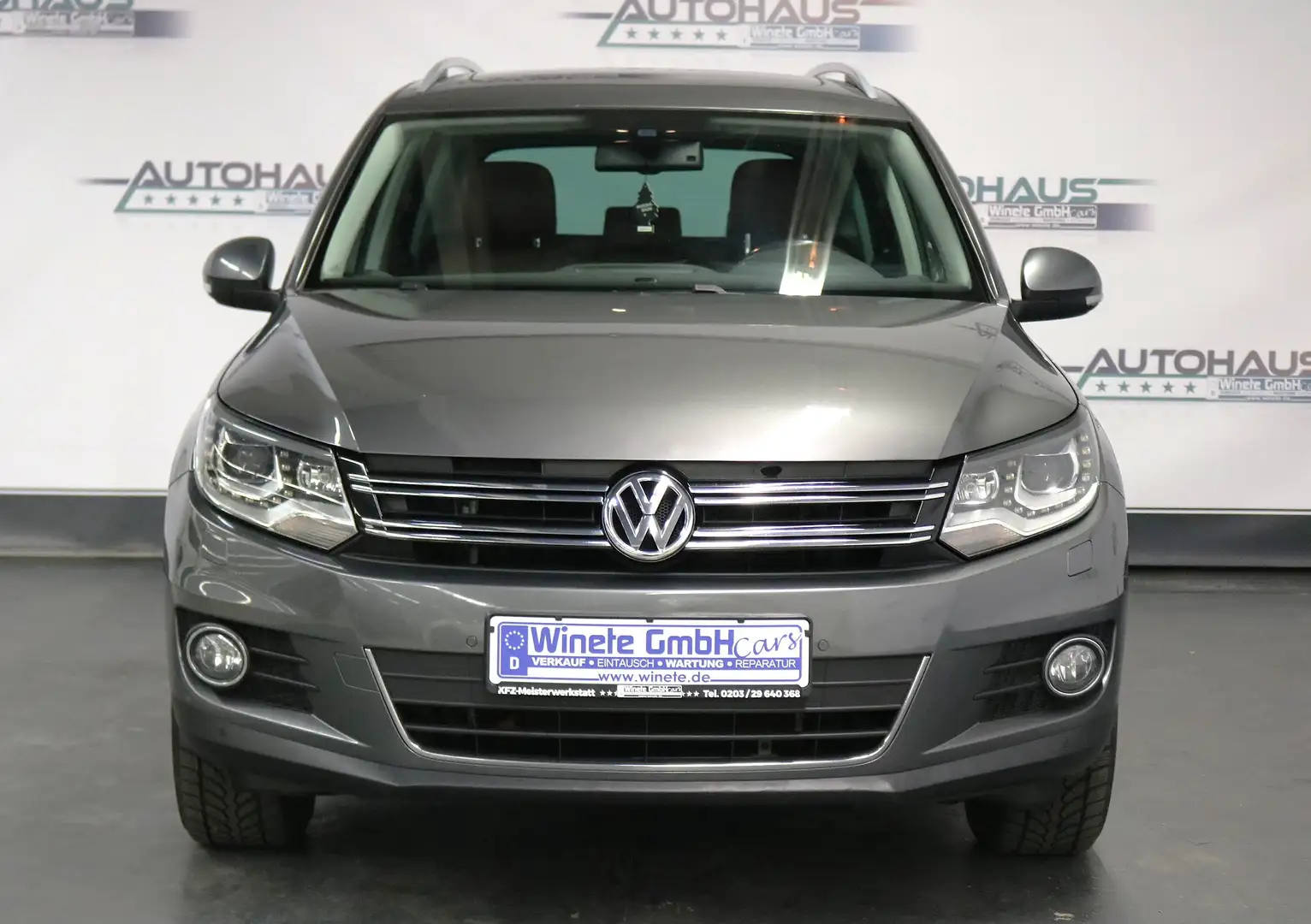 Volkswagen Tiguan 4Motion 2.0TDI *NAVI*PANO*KAMERA*AHK*SHZ*PDC*LEDER Gris - 2