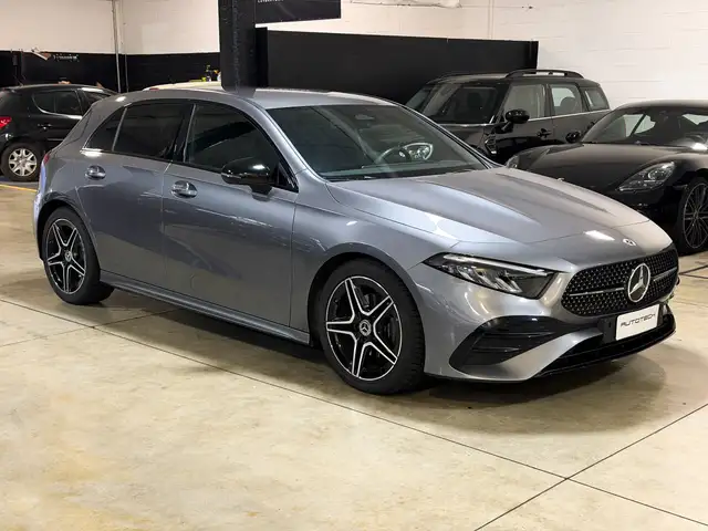 Mercedes-Benz A 200 A 200 AMG Line Premium Plus auto