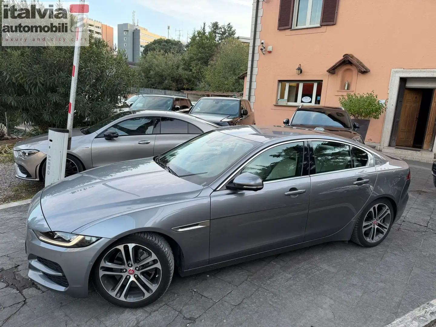 Jaguar XE JAGUAR XE 12MESI DI GARANZIA-IVA ESPOSTA Grigio - 1