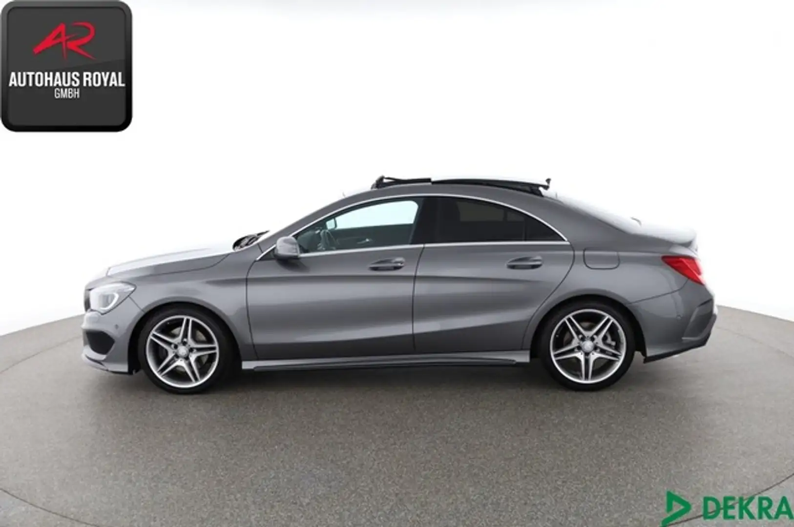 Mercedes-Benz CLA 220 d Coupe AMG EXKLUSIV COMAND,PANO,H/K,18Z Šedá - 2