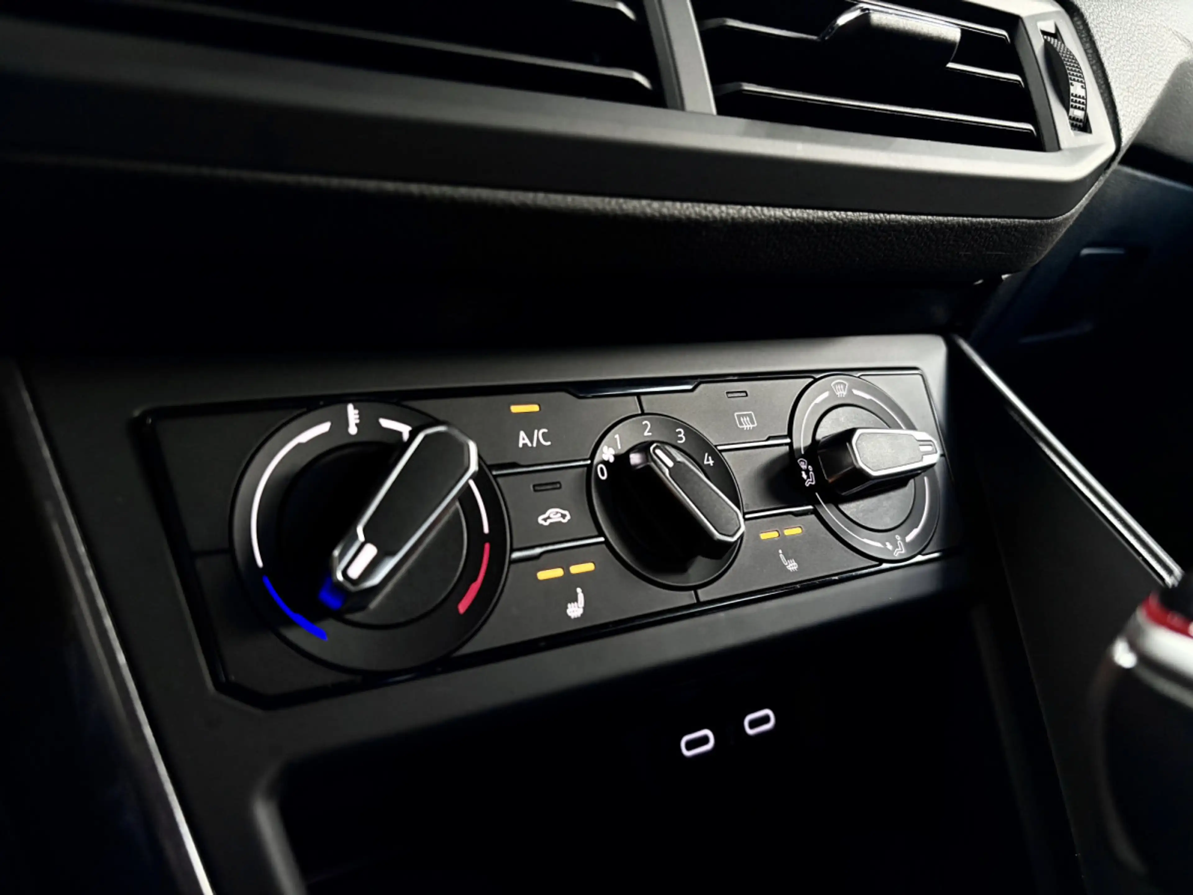 Volkswagen Polo GTI 2.0 TSI 207 CV DSG7 * MATRIX * CARPLAY * — photo 13