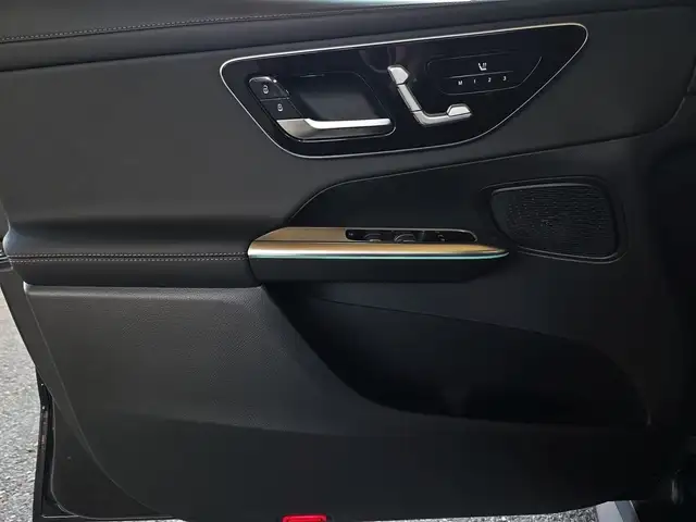 Mercedes-Benz GLC 200 view 14