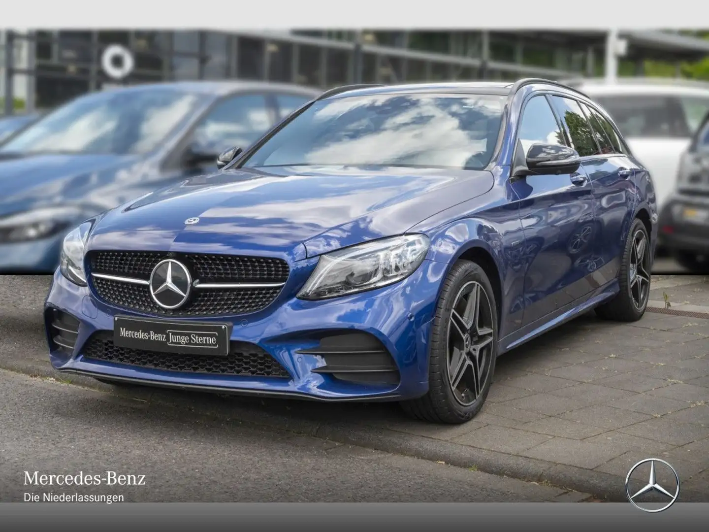 Mercedes-Benz C 300 e T AMG+NIGHT+PANO+360+MULTIBEAM+BURMESTER Bleu - 2