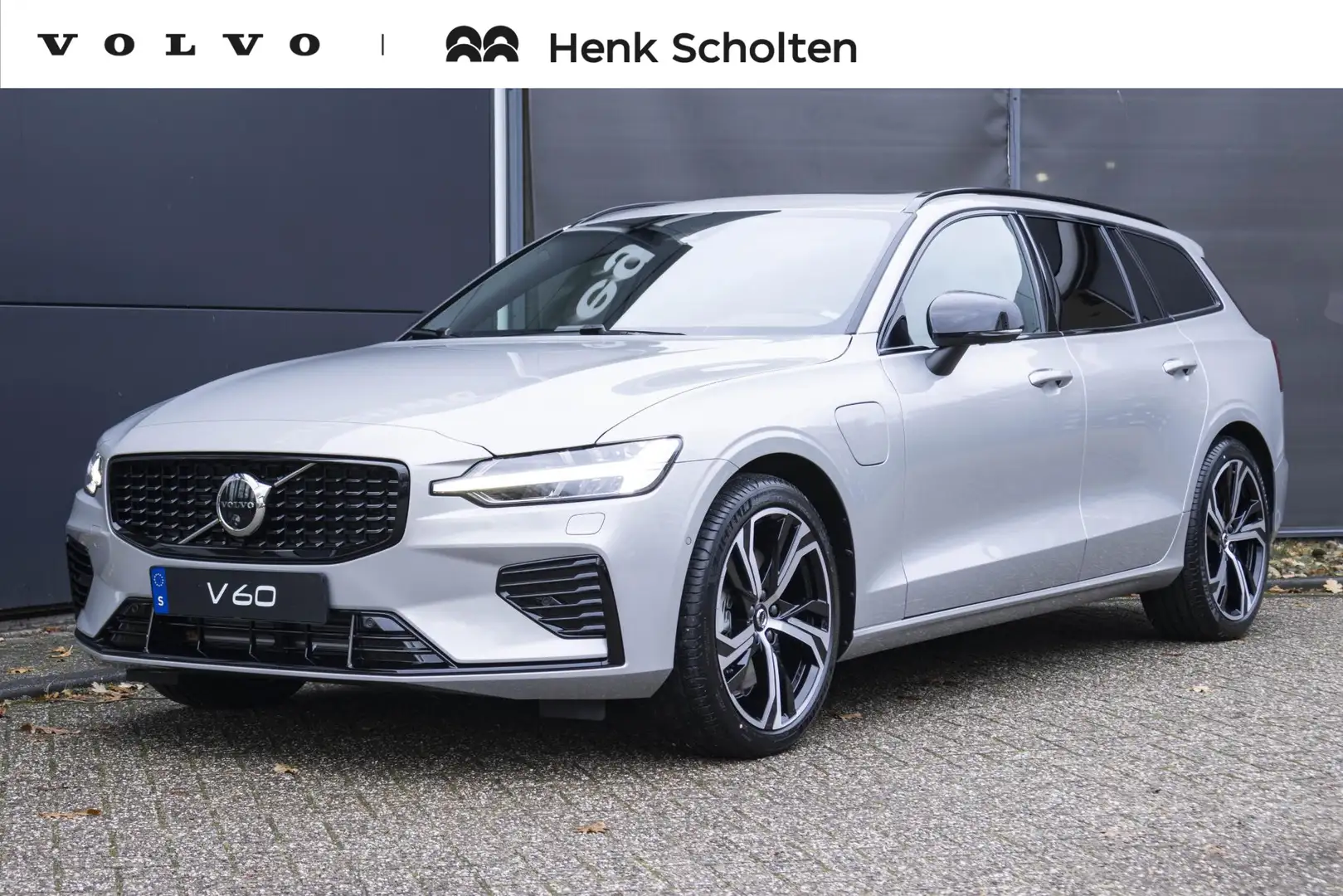 Volvo V60 T6 Plug-in hybrid AWD Ultra Dark | 360º camera | H Zilver - 1