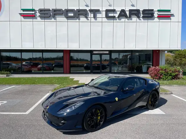 Ferrari 812 SUPERFAST BLU POZZI