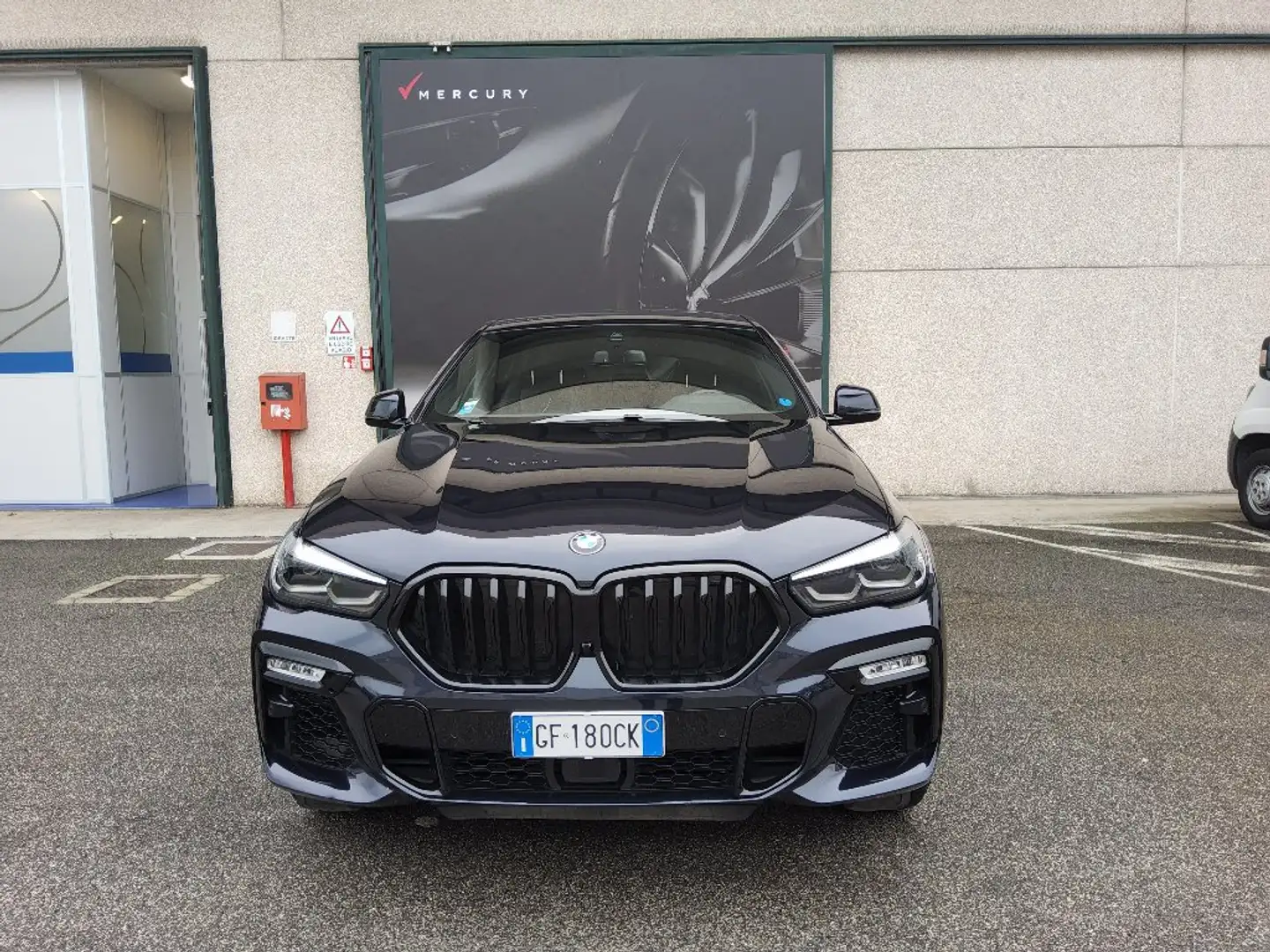 BMW X6 M50i Nero - 1