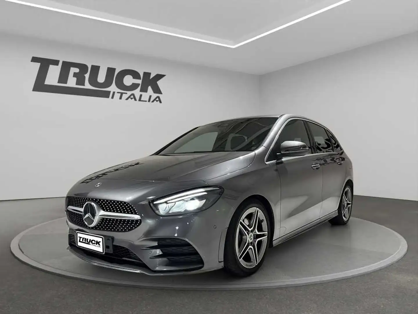 Mercedes-Benz B 180 - B 180 d Premium auto Grigio - 1