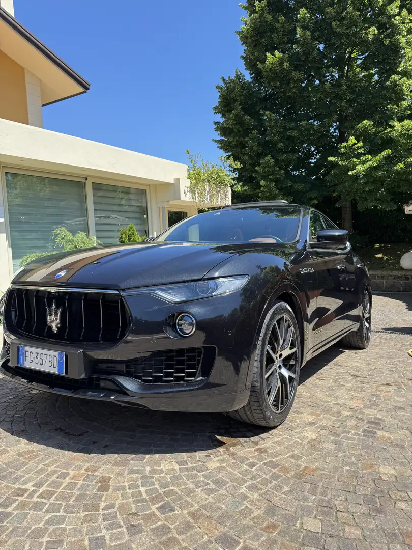 Maserati Levante - 2