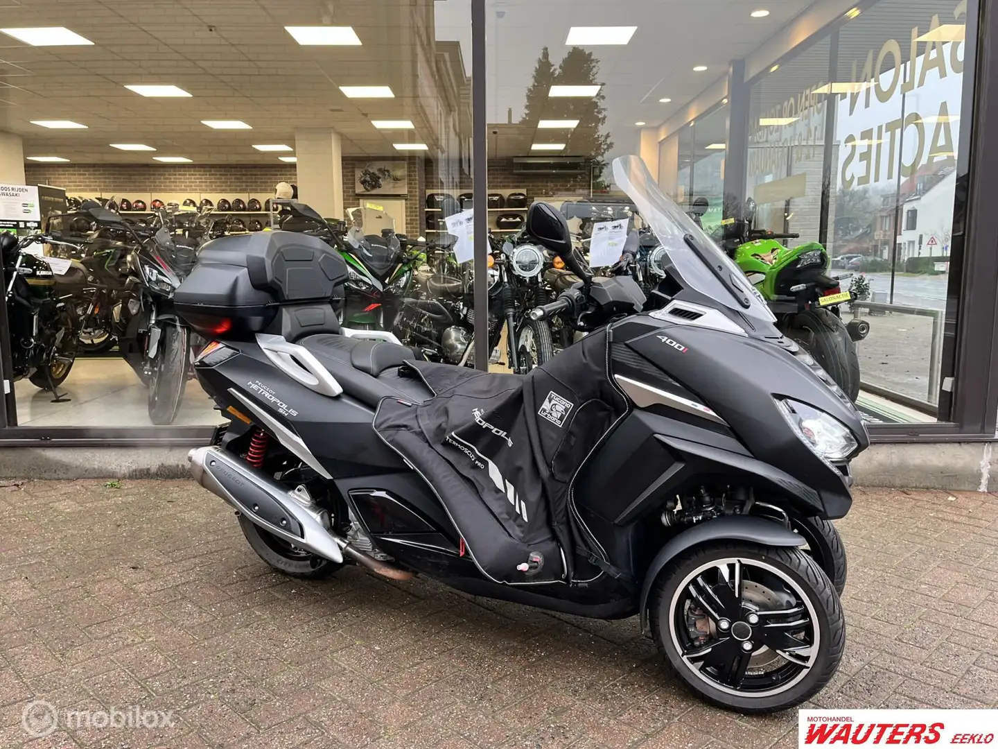 Peugeot Metropolis SW Black - 1