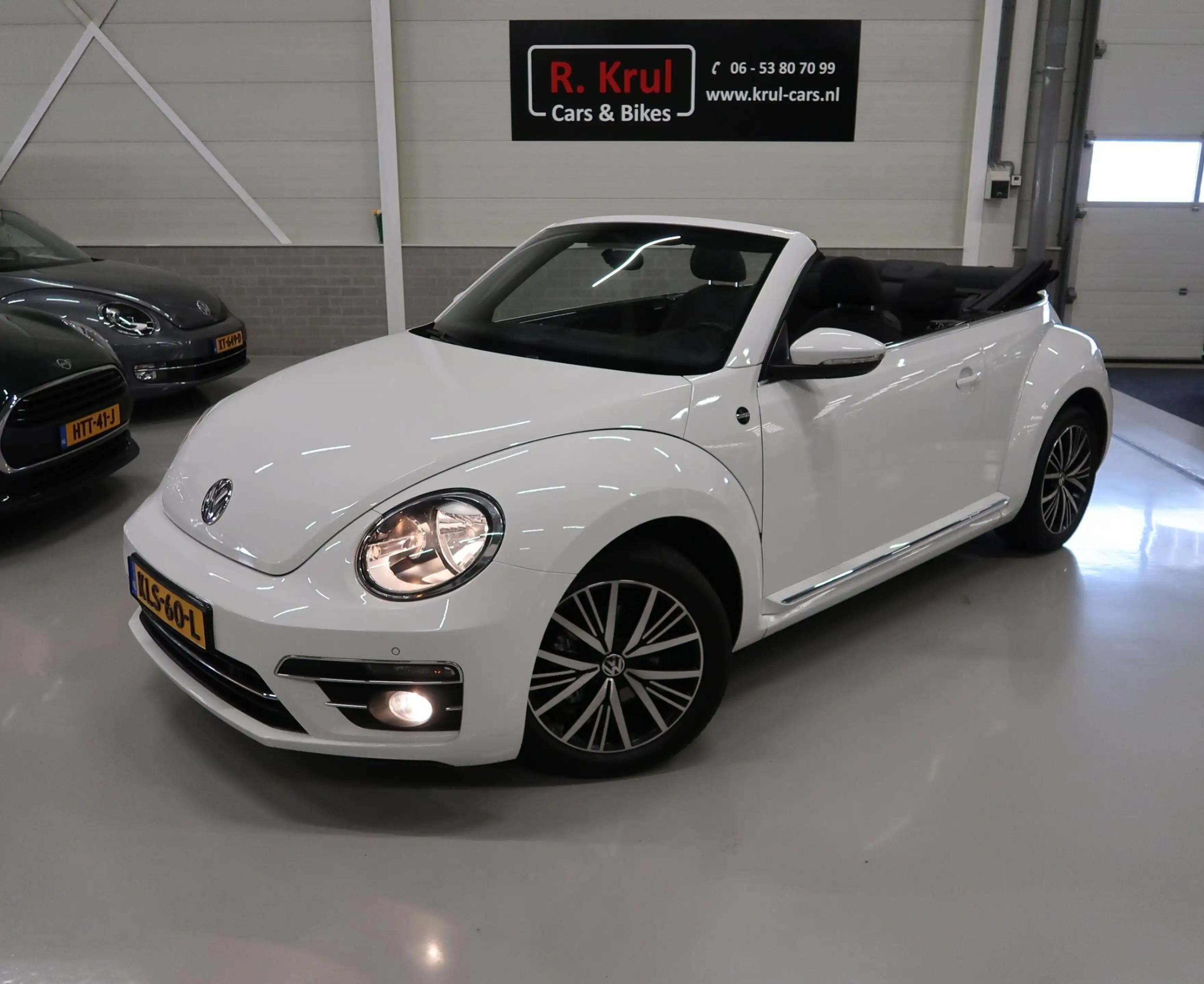 Volkswagen Beetle 1.2 TSI Sound Automaat Navigatie Airco-ecc App con