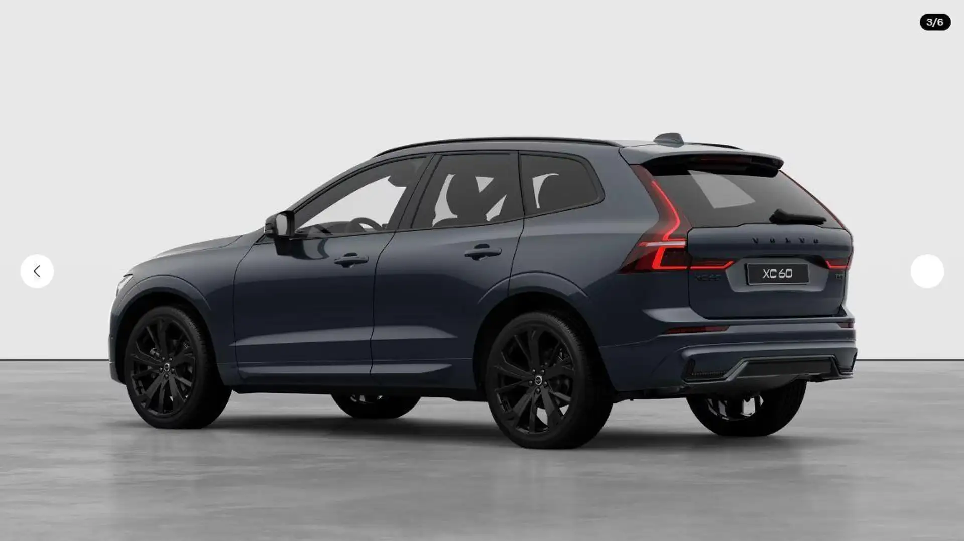 Volvo XC60 B5 AWD Plus Black Edition | FACELIFT | Panoramadak Blauw - 2