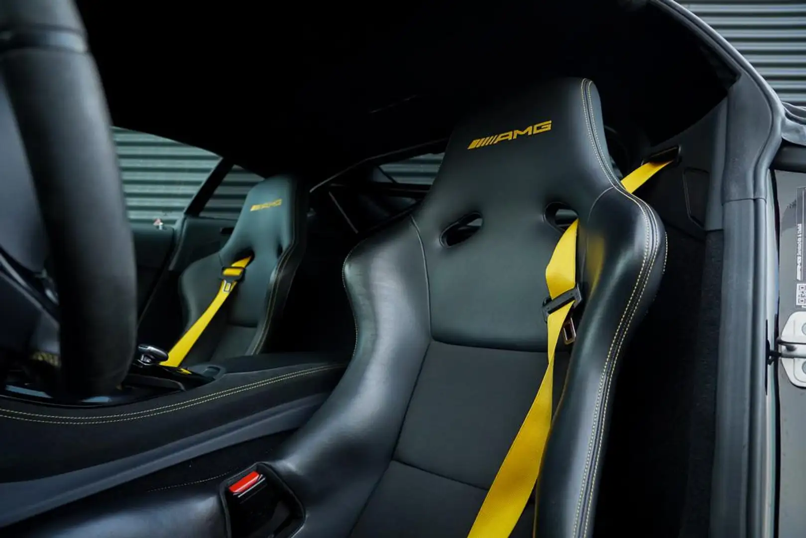 Mercedes-Benz AMG GT 4.0 R Schwarz - 2