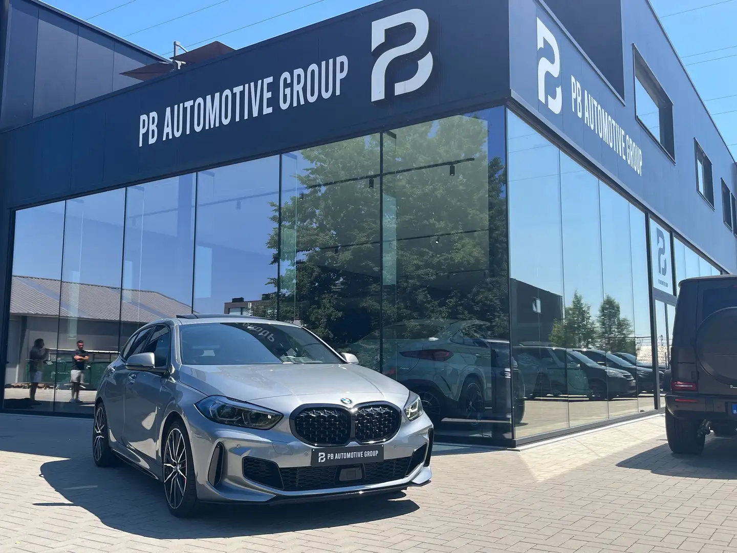 BMW 135 M135i xDrive Shadowline-Pano-M-Seats-ACC-Prof-Cam Gris - 1