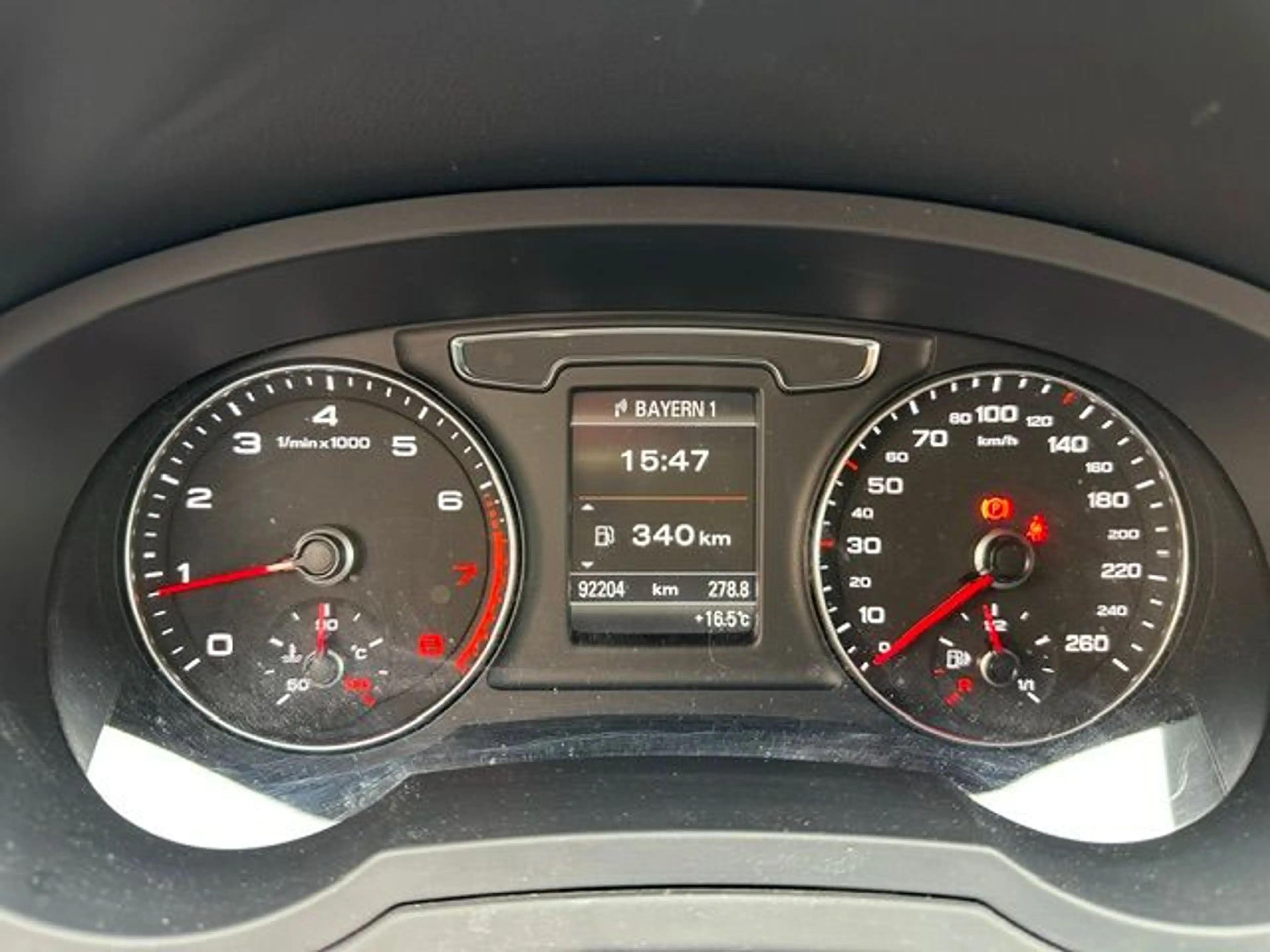 Audi Q3 1.4 TSI 19" LED NAVI SHZ — photo 13