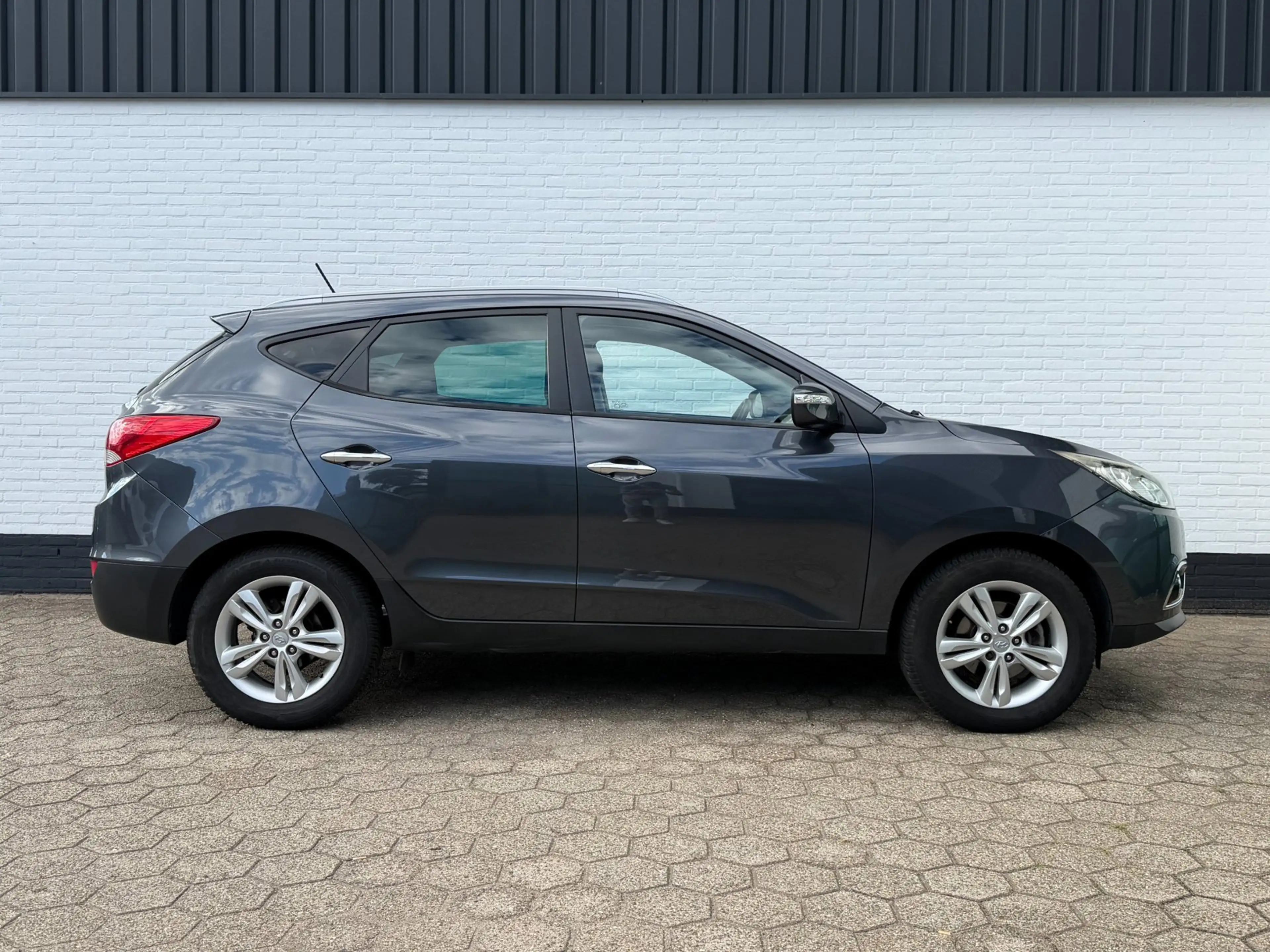 Hyundai iX35 2.0i Style l CRUISE l CAMERA l TREKHAAK l NAP! — photo 6