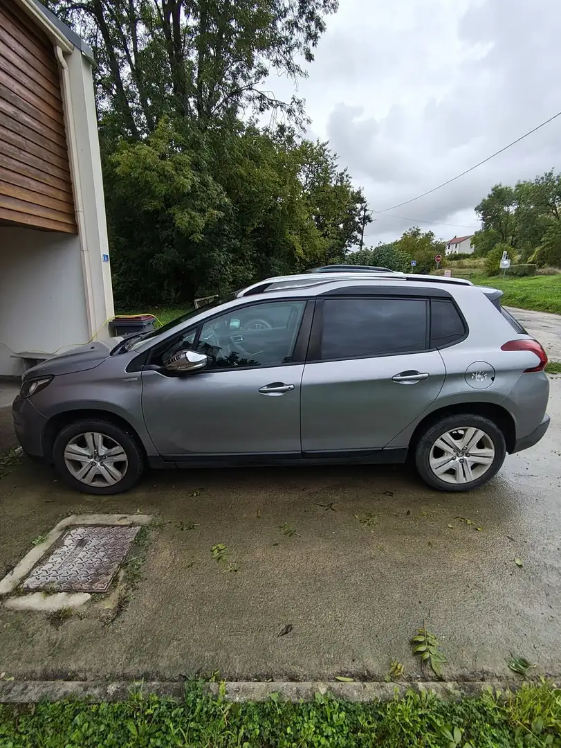 Peugeot 2008 2008 PureTech 82ch BVM5 Style Gris - 1