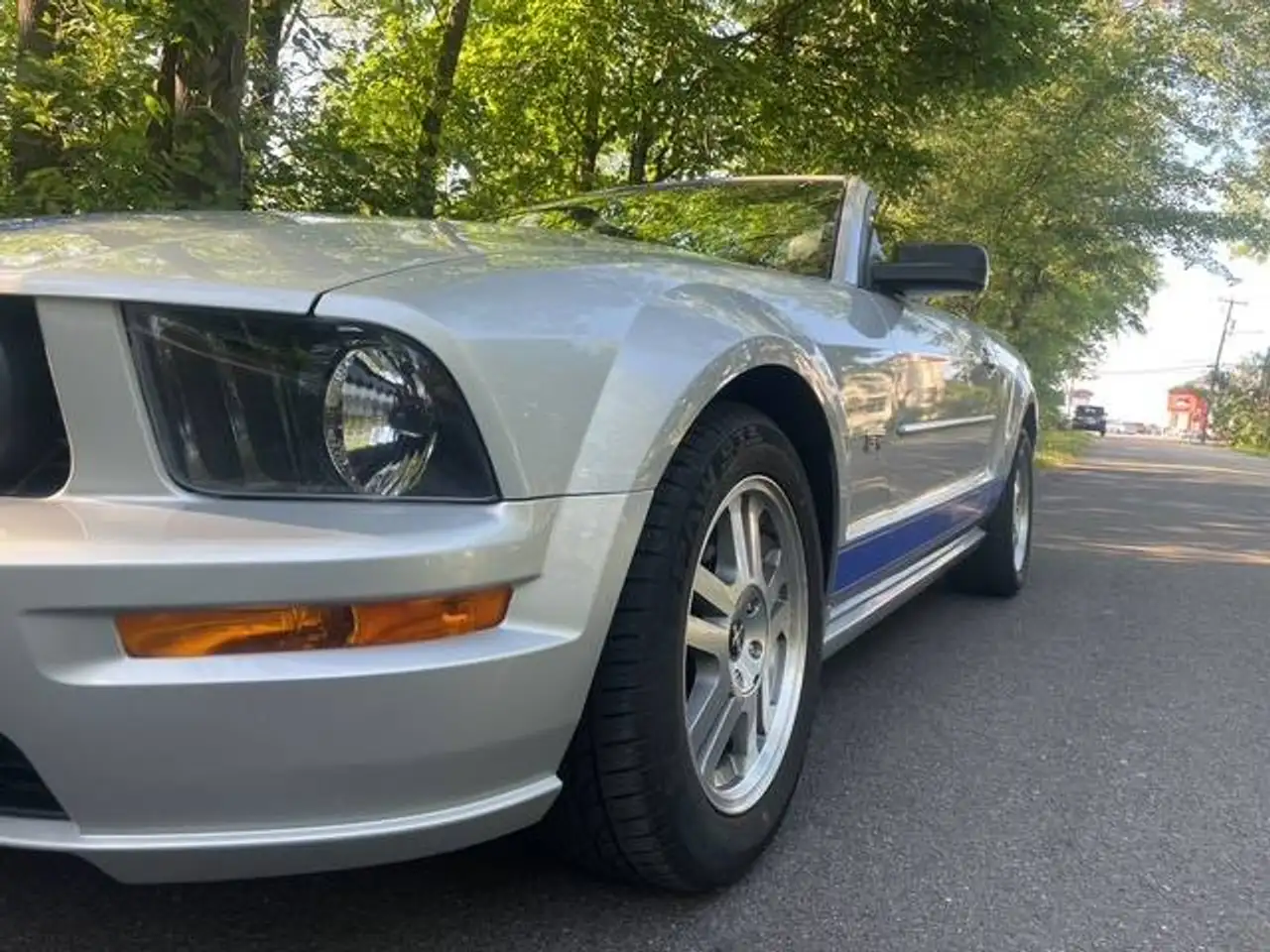 Ford Mustang photo Ford Mustang