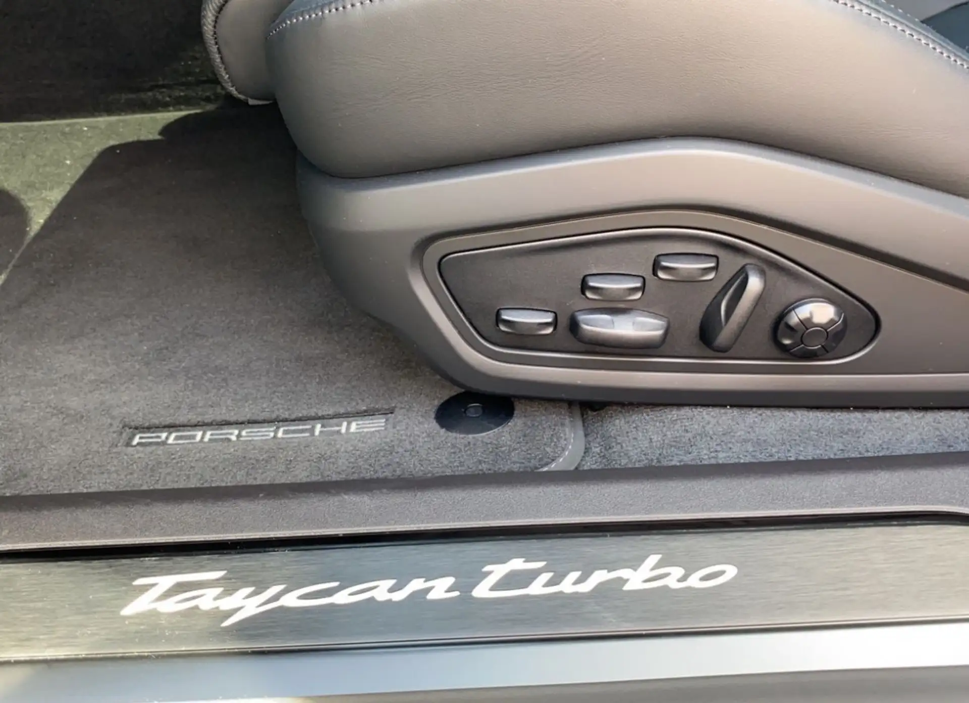 Porsche Taycan Taycan Cross Turismo Turbo 2023 건메탈 사진 8