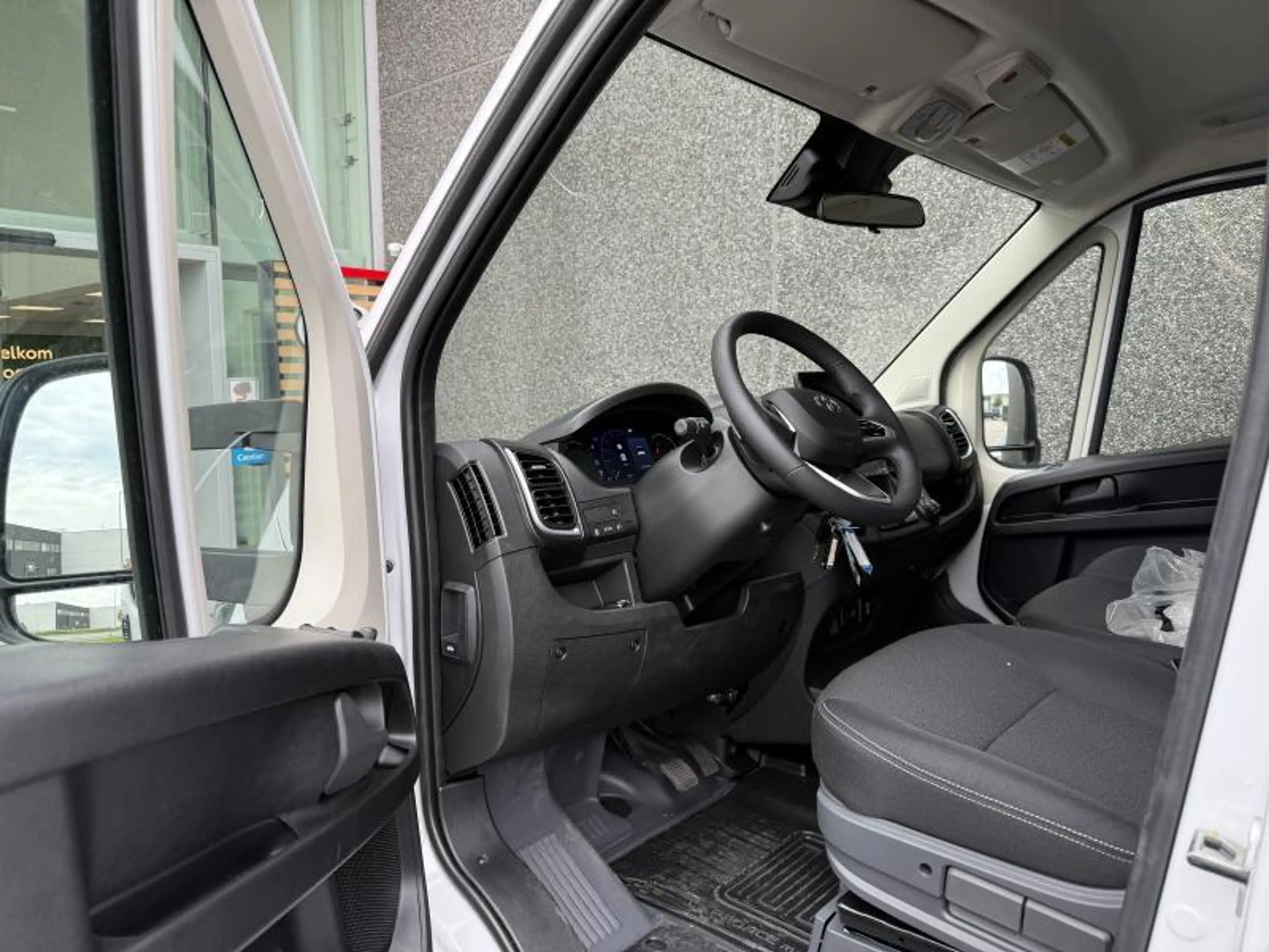 Toyota Proace Max Comfort + Meubelbak & laadklep 42700+btw — photo 10