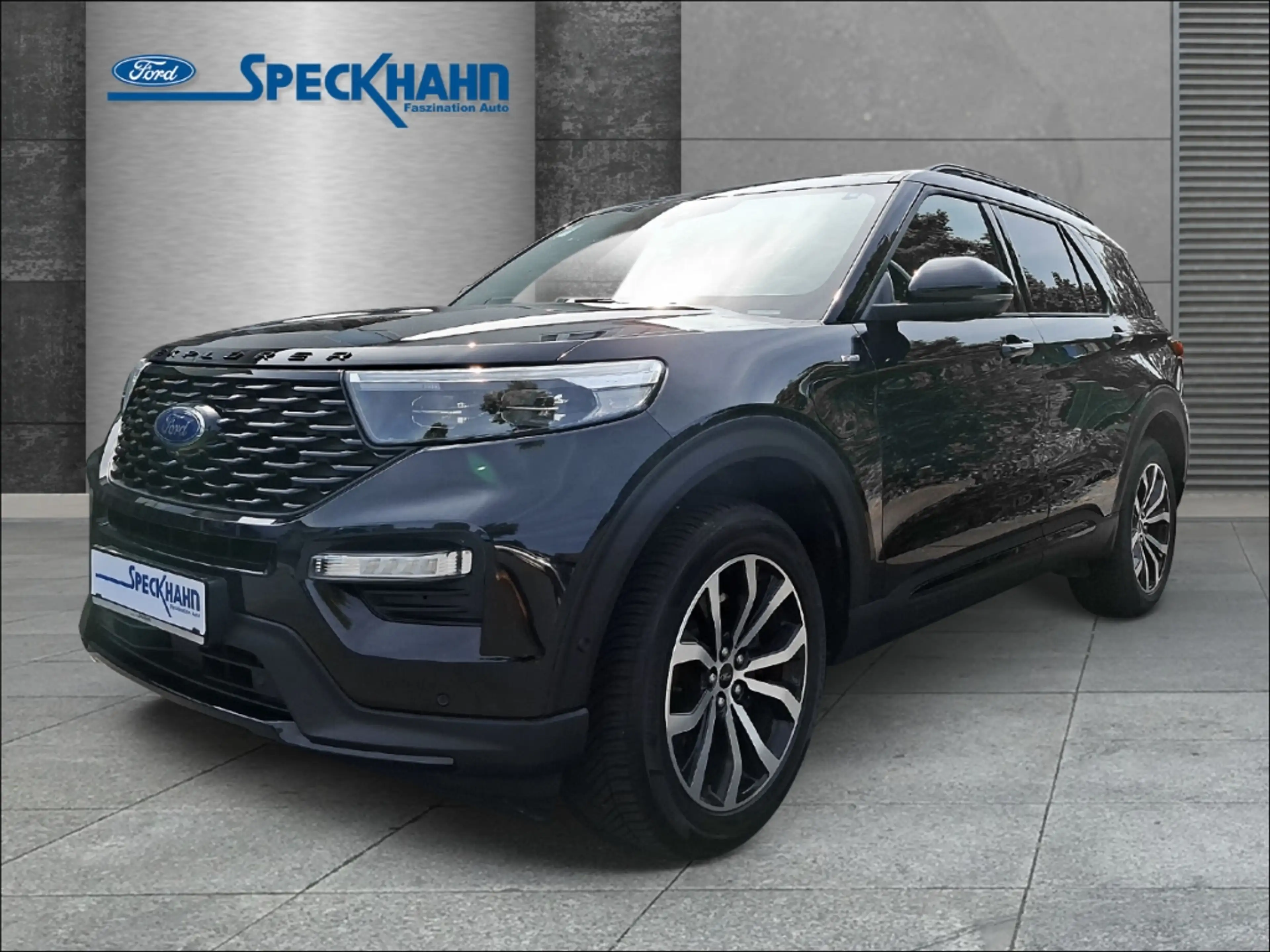 Ford Explorer ST-Line Plug-in-Hybrid 4x4 7-Sitzer Kamera Lenkrad