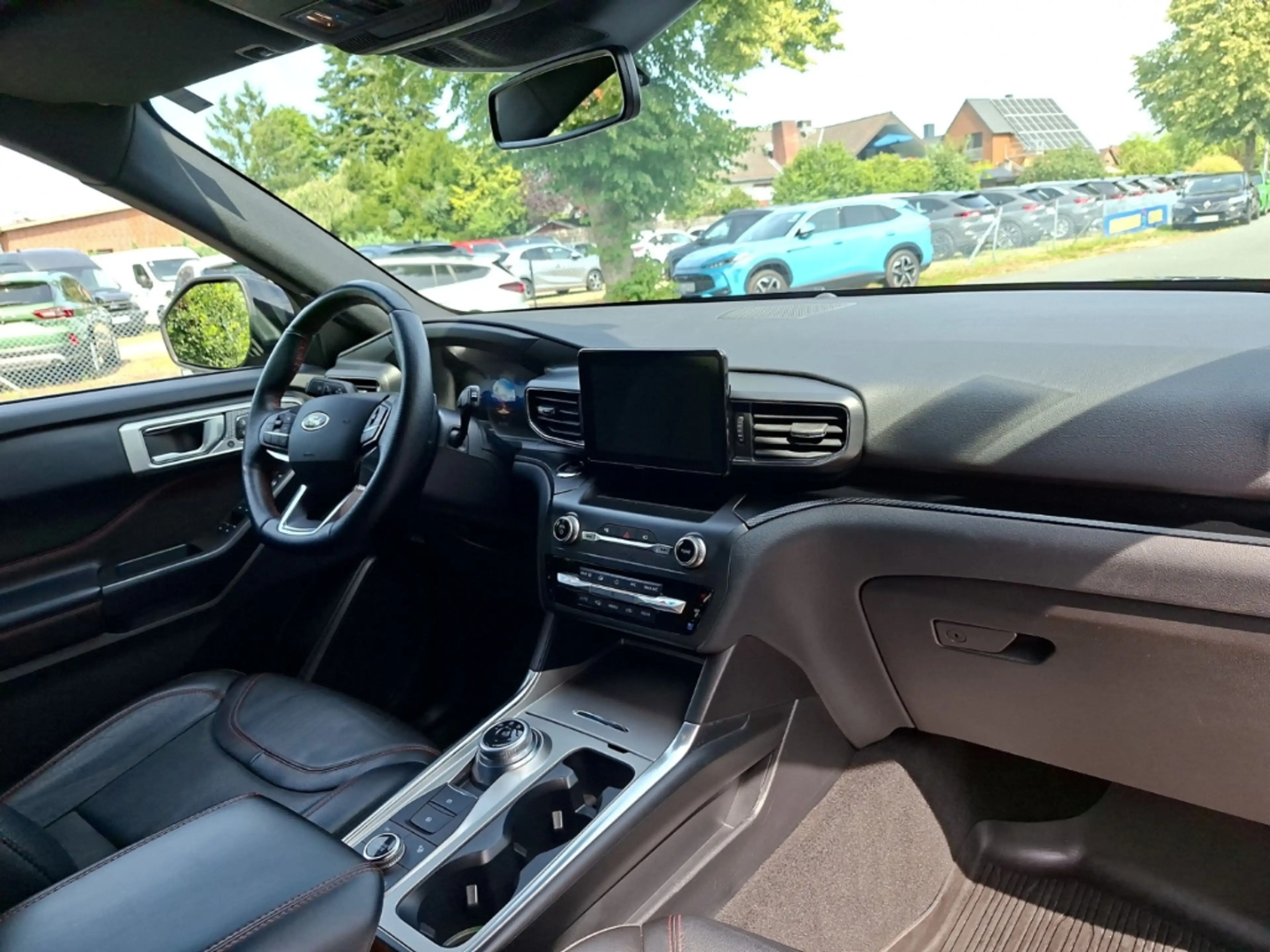 Ford Explorer ST-Line Plug-in-Hybrid 4x4 7-Sitzer Kamera Lenkrad — photo 12