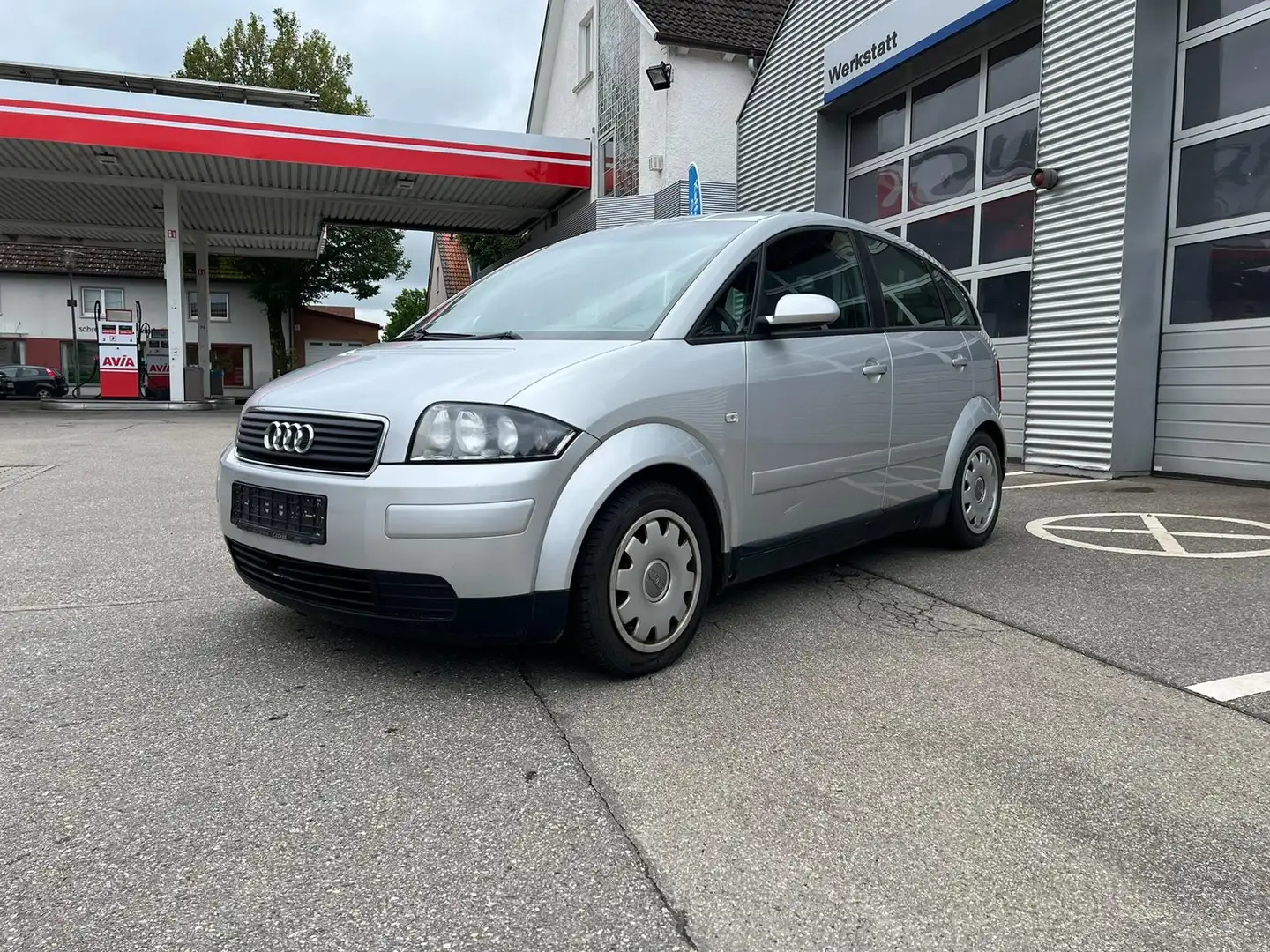 Audi A2 1.4 LITER 75 PS KLIMA Argintiu - 2