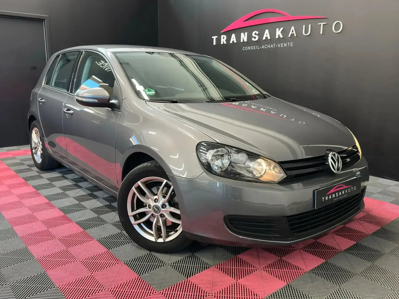Volkswagen Golf 1.6 TDI TrendLine - VISION JOUR DISTRIBUTION