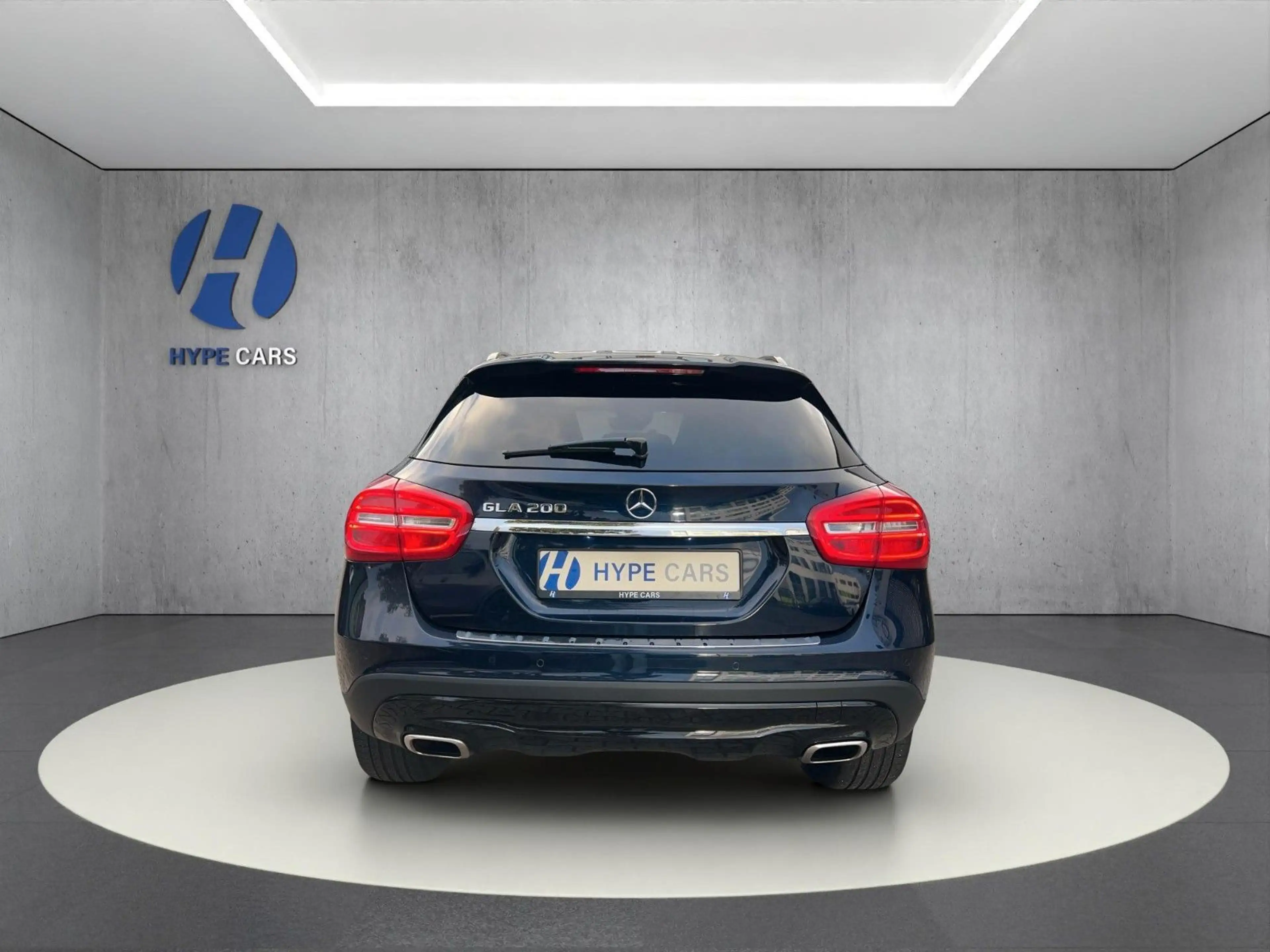 Mercedes-Benz GLA 200 7G-DCT LED Pano Navi Kamera AHK — photo 8