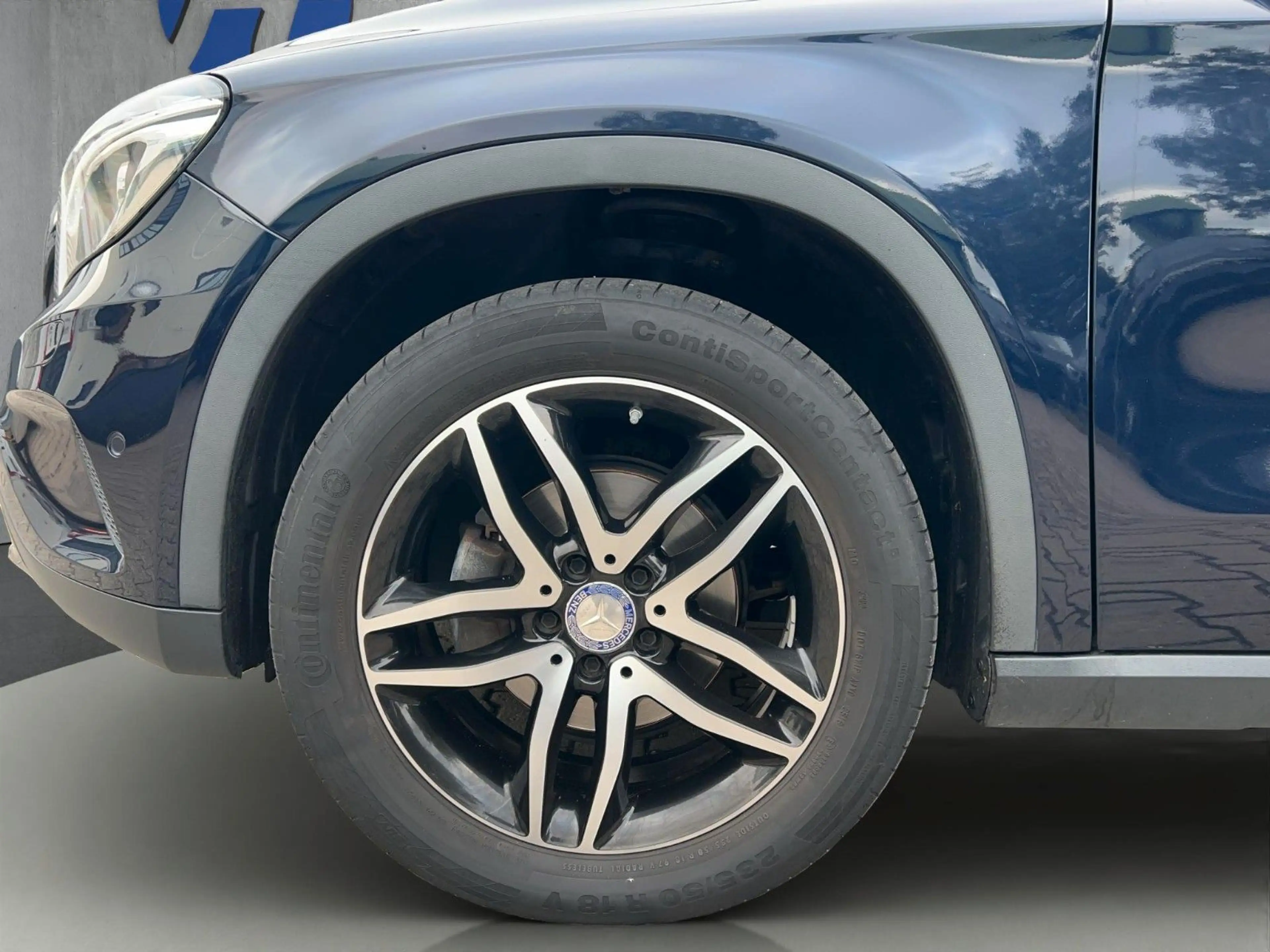 Mercedes-Benz GLA 200 7G-DCT LED Pano Navi Kamera AHK — photo 10