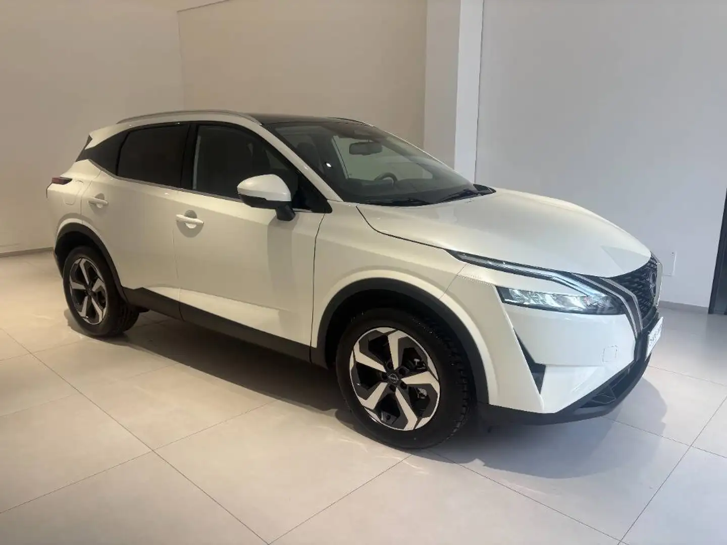 Nissan Qashqai 1.3 mhev N-Connecta 2wd 158cv xtronic Bianco - 1