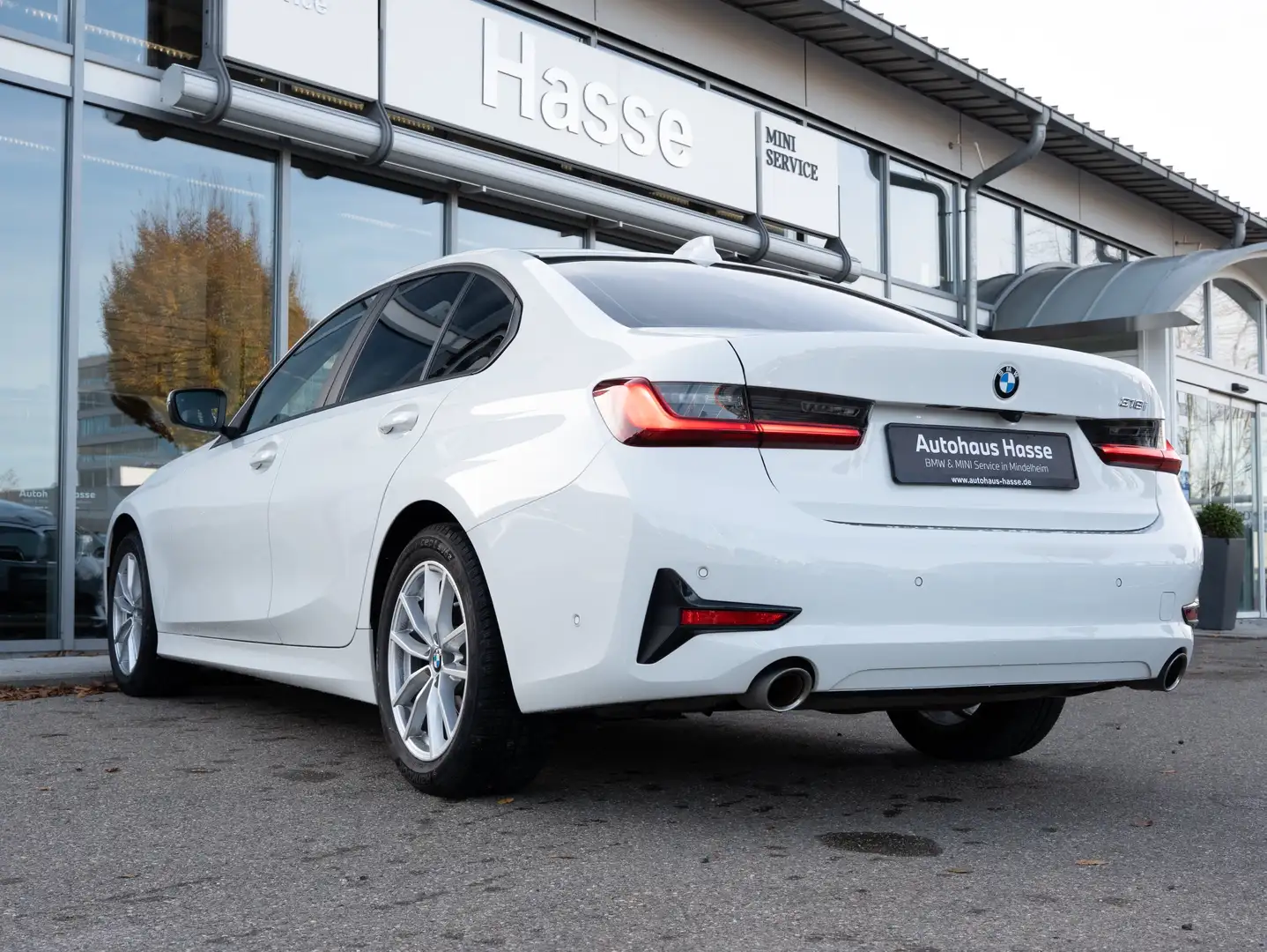 BMW 318 i Advantage SPORTSITZ LASER DrAs LENKRHZ KOMFZUG Blanc - 2