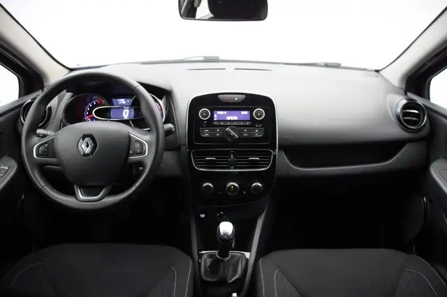 Renault Clio view 2