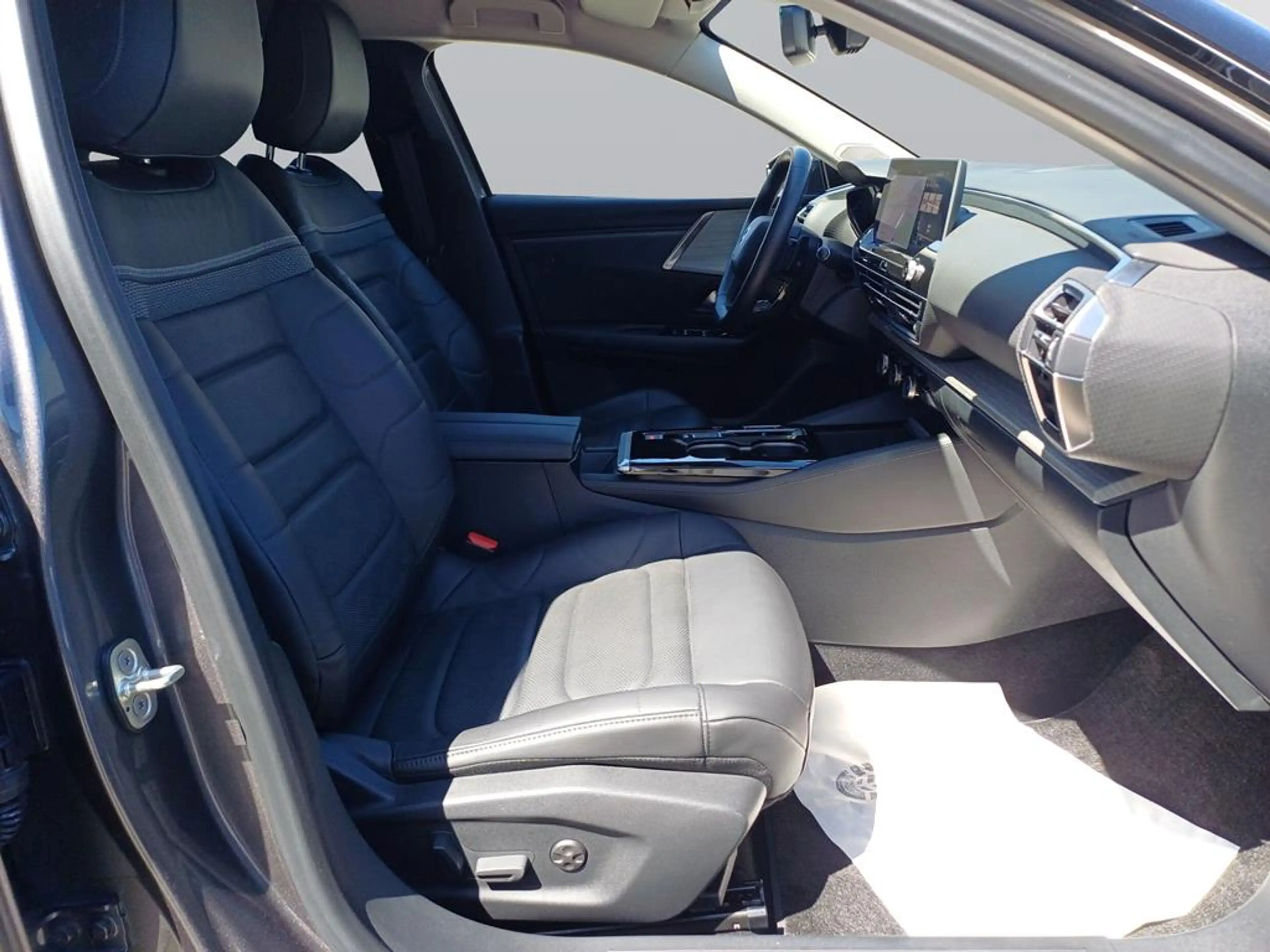 Citroen C5 X C5X Shine Pack PT 180 EAT — photo 10