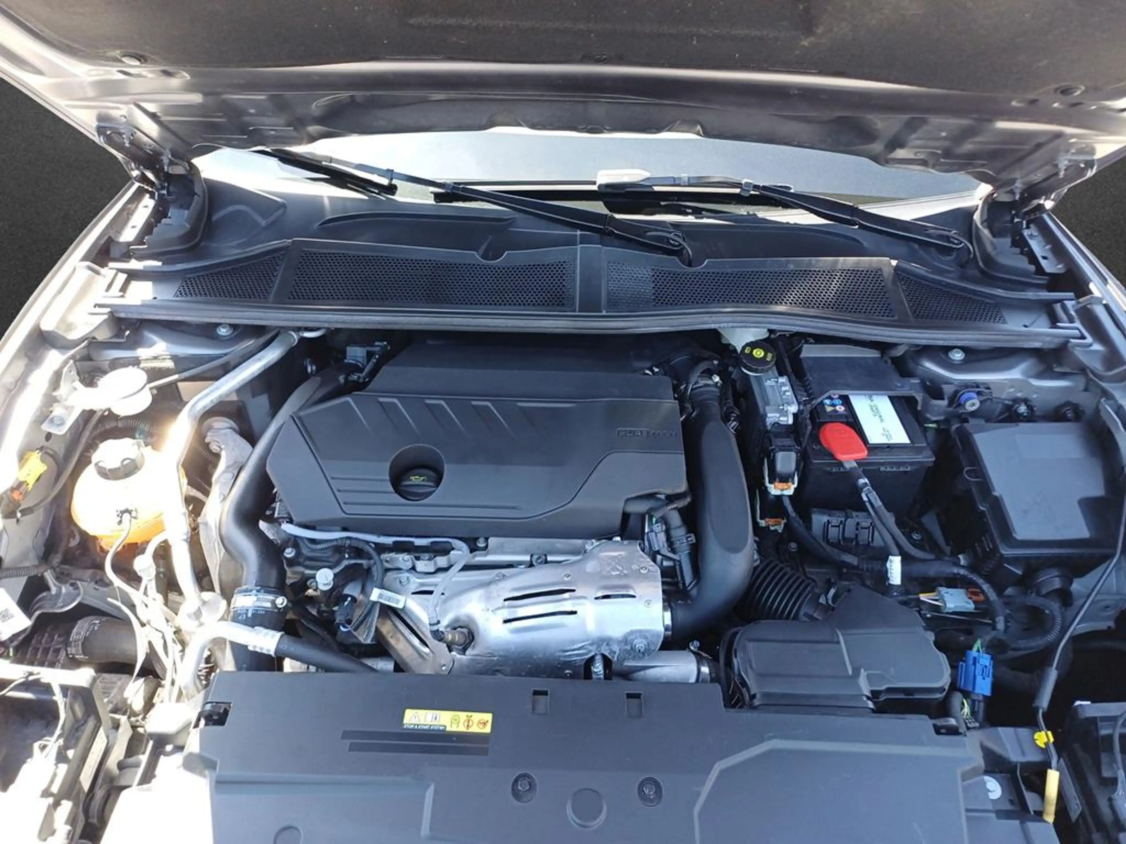 Citroen C5 X C5X Shine Pack PT 180 EAT — photo 5