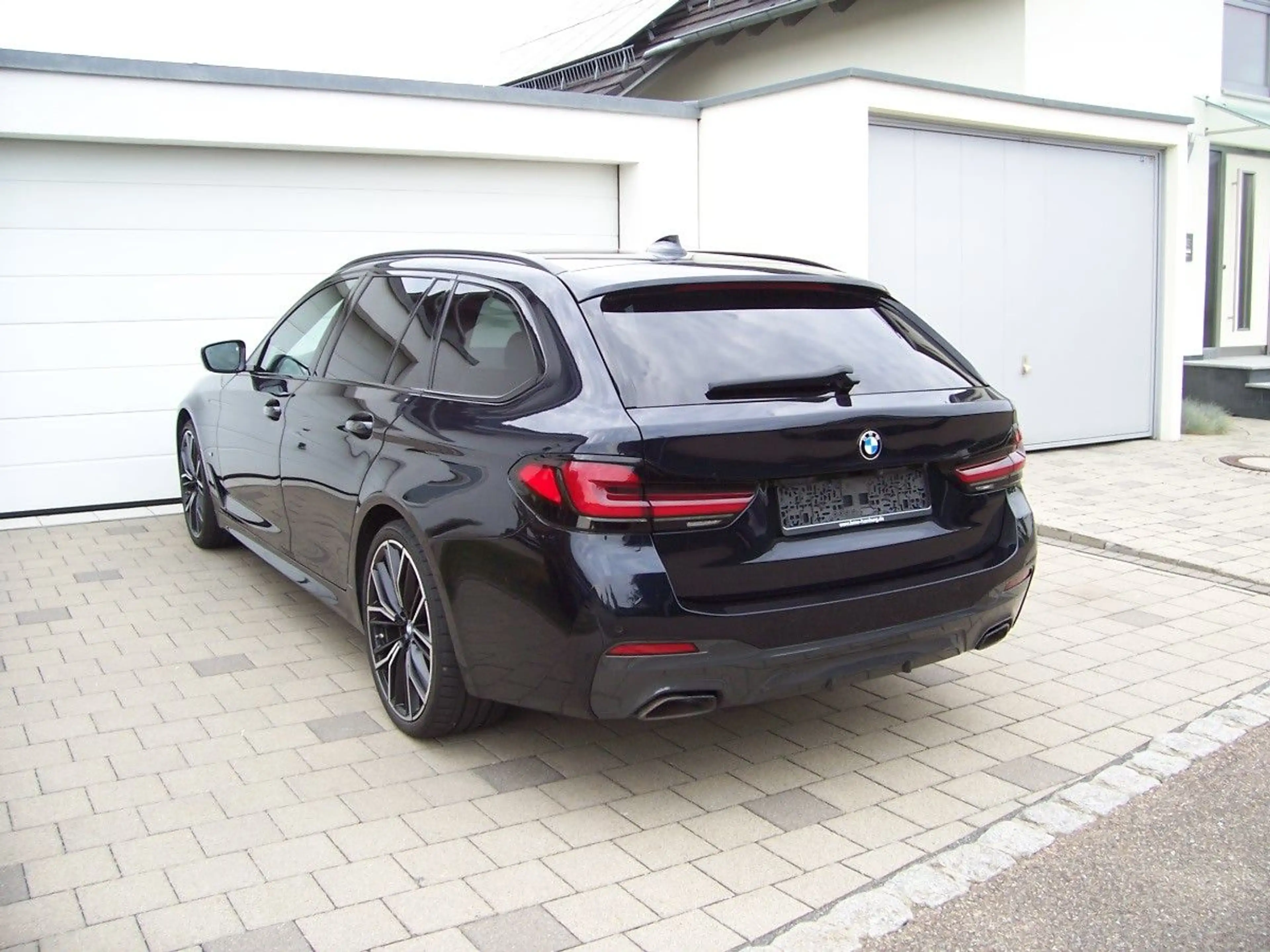 BMW 540 d xDrive M Sportpaket Bowers&Wilkins/20/Laser — photo 5