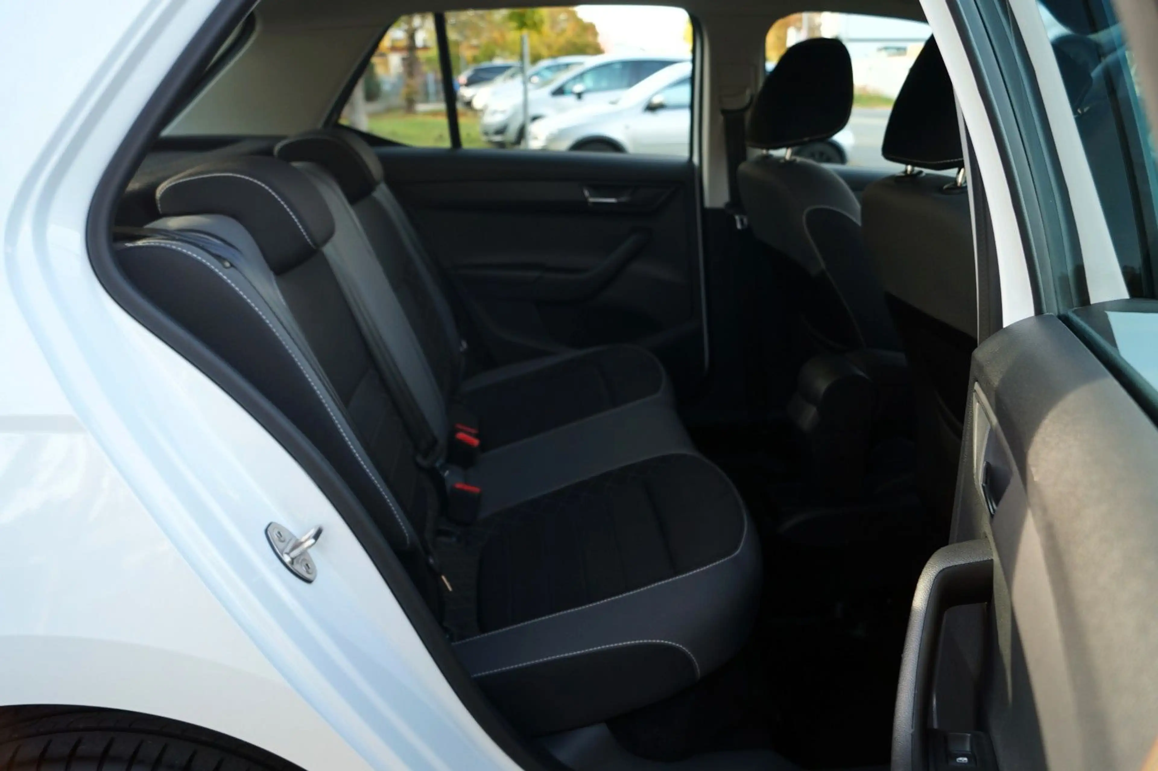 Skoda Fabia Ambition/ Euro 6/ SHZ/ KLIMA/ PDC — photo 9